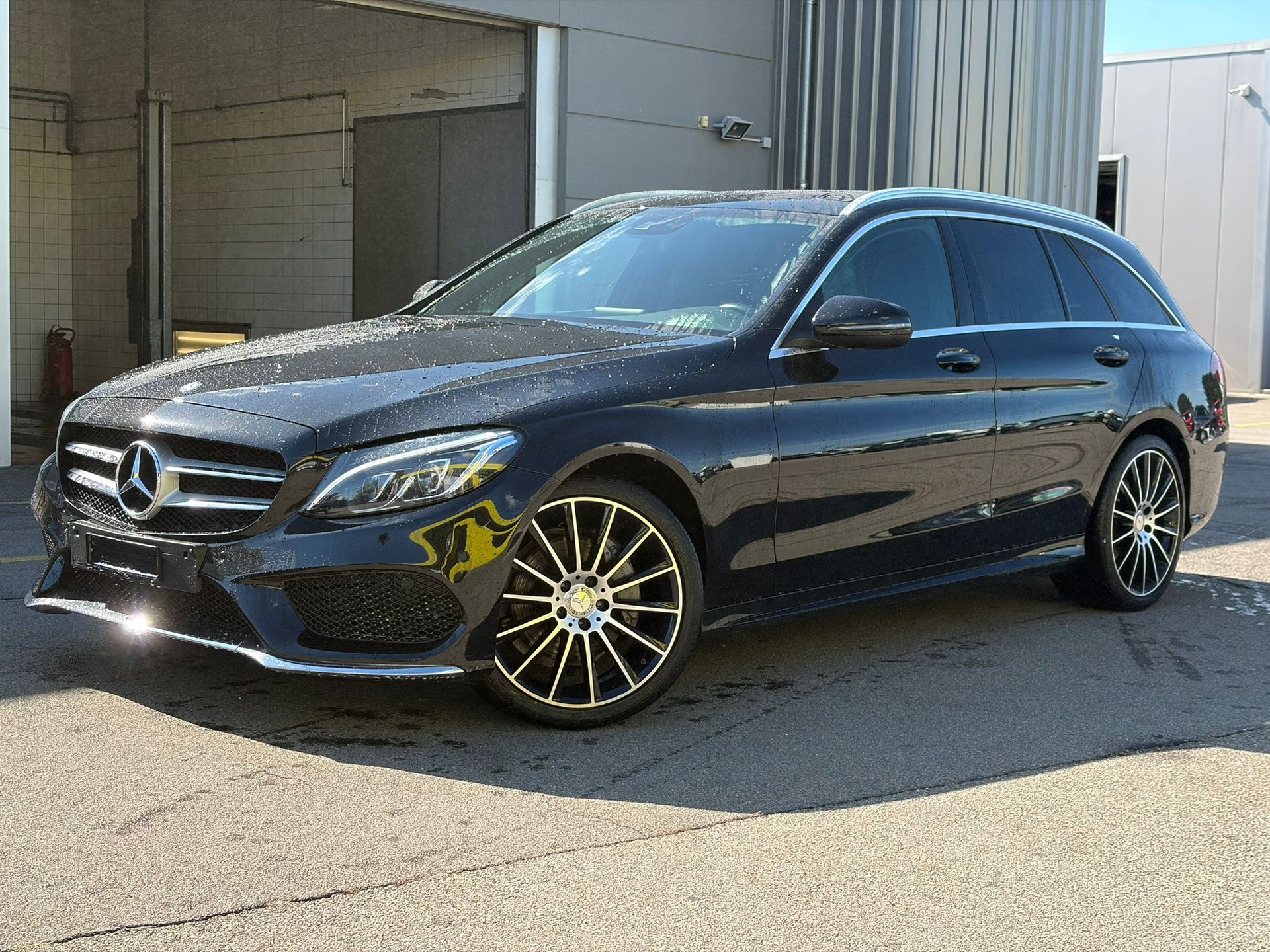 MERCEDES-BENZ C 220 d AMG Line 4Matic 7G-Tronic-image-0