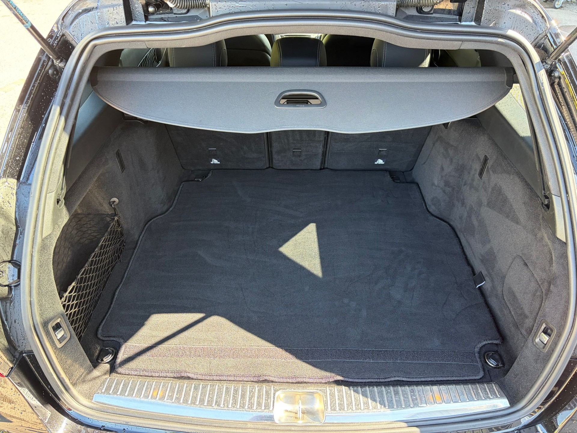 MERCEDES-BENZ C 220 d AMG Line 4Matic 7G-Tronic-image-7