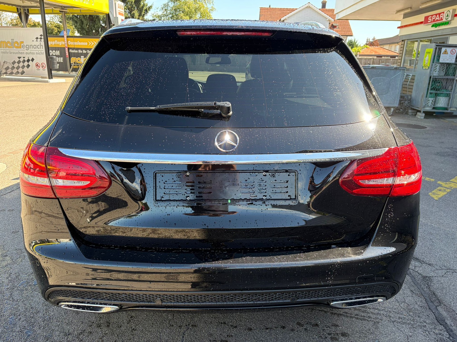 MERCEDES-BENZ C 220 d AMG Line 4Matic 7G-Tronic-image-6