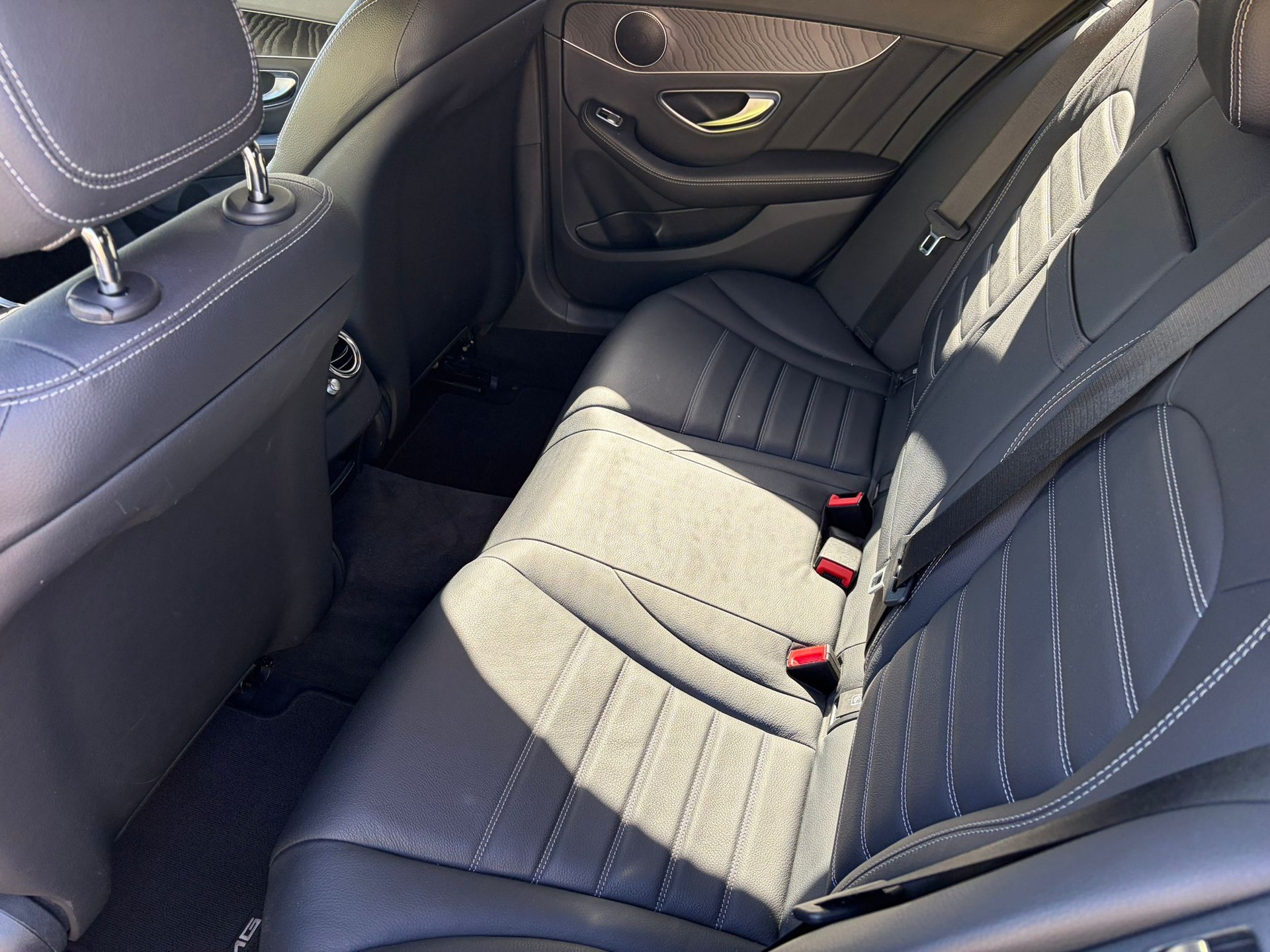 MERCEDES-BENZ C 220 d AMG Line 4Matic 7G-Tronic-image-14