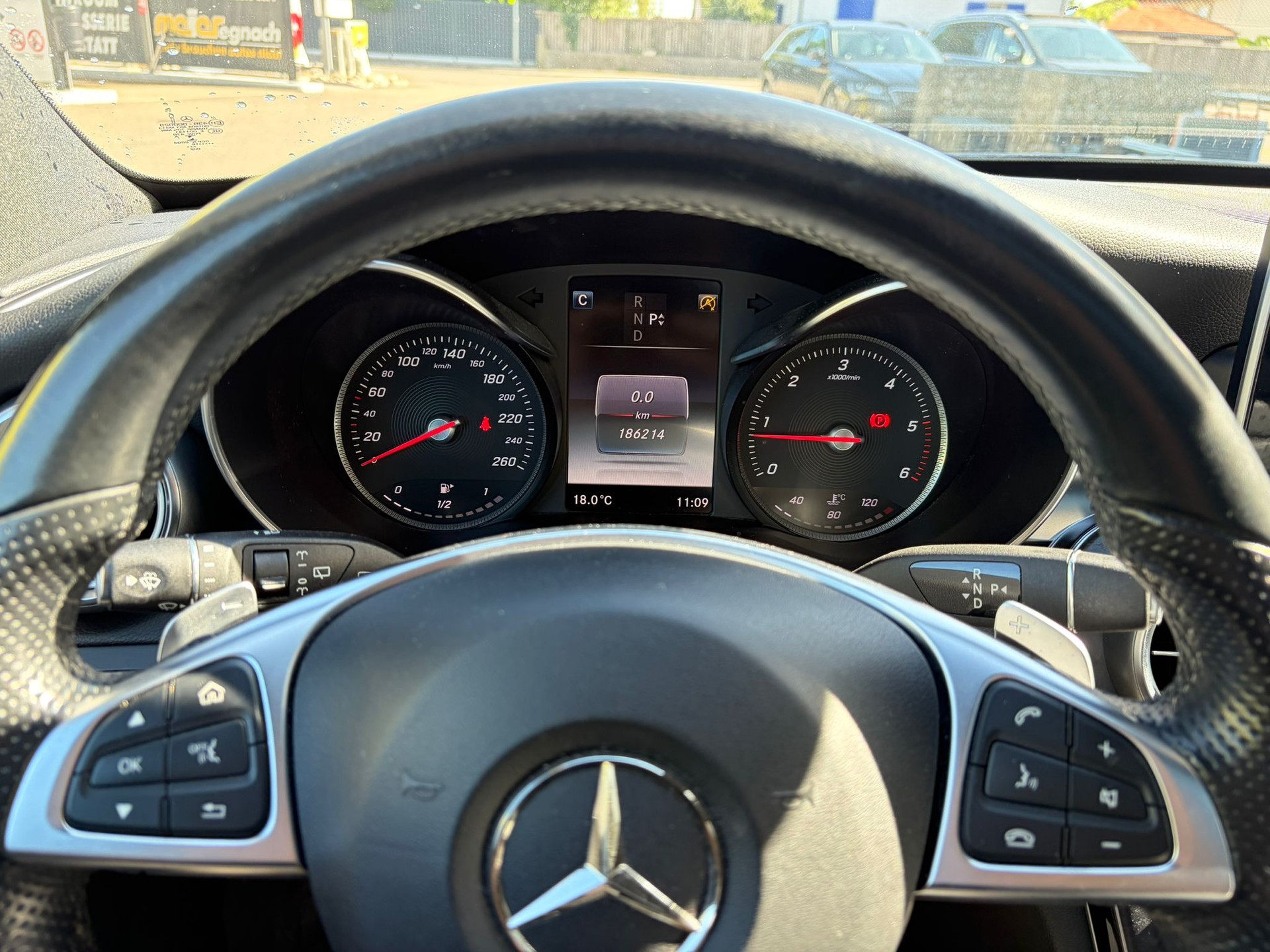 MERCEDES-BENZ C 220 d AMG Line 4Matic 7G-Tronic-image-10