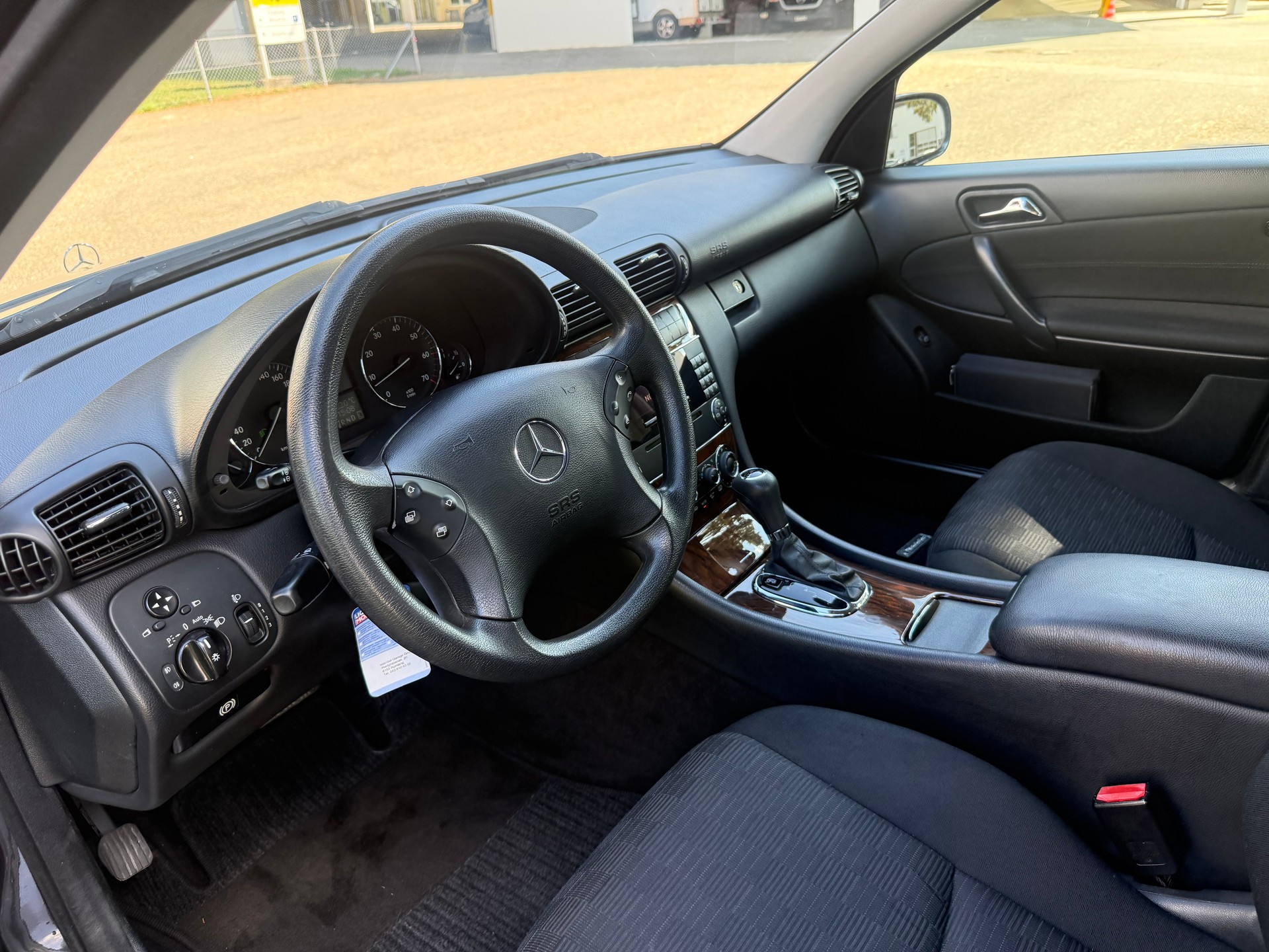 MERCEDES-BENZ C 180 Kompressor Classic-image-6