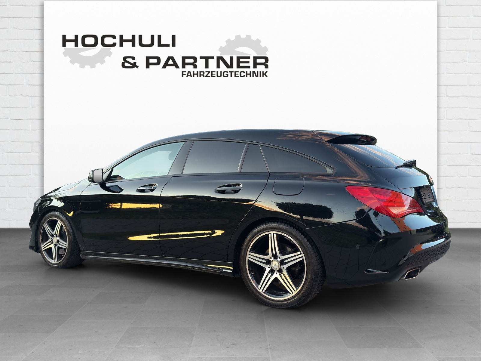 MERCEDES-BENZ CLA Shooting Brake 250 7G-DCT 4Matic-image-3