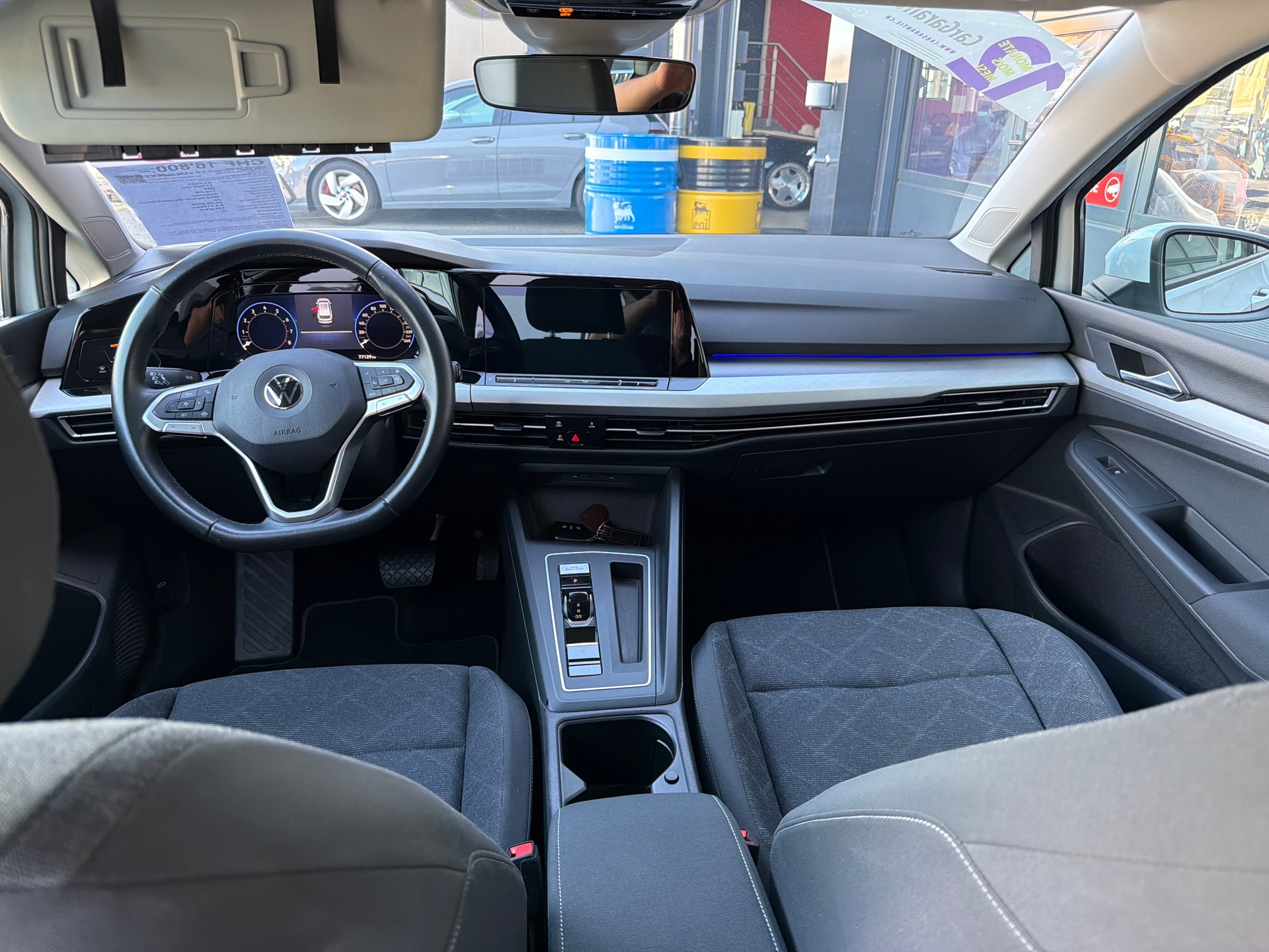 VW Golf Variant 1.0 eTSI mHEV Life DSG-image-9