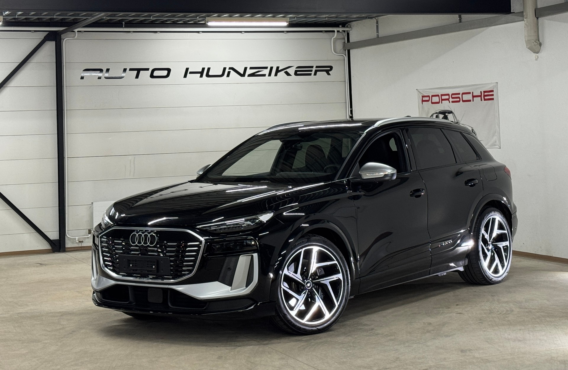 AUDI SQ6 e-tron quattro 489PS // CH-Fahrzeug // TOP-Ausstattung // Paket Premium Experience-image-0