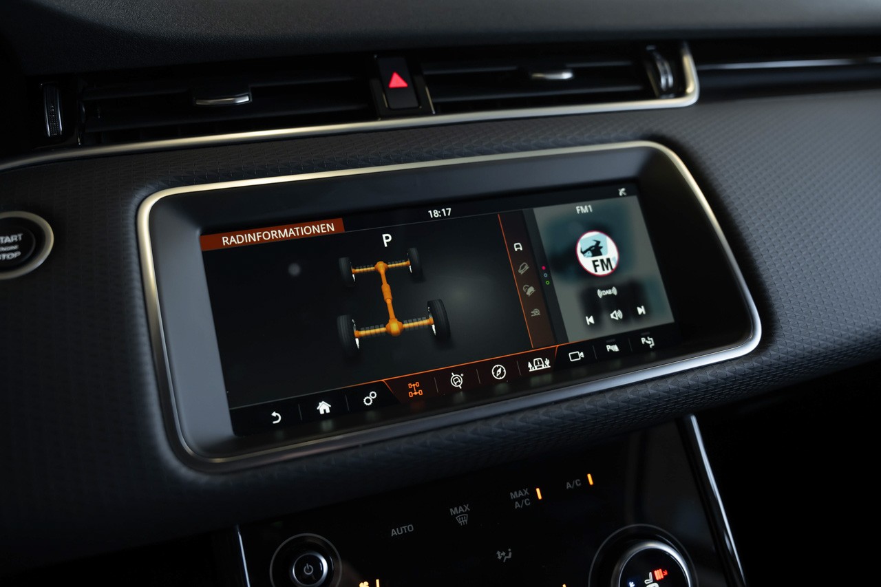 LAND ROVER Range Rover Evoque D 150 S AT9-image-22