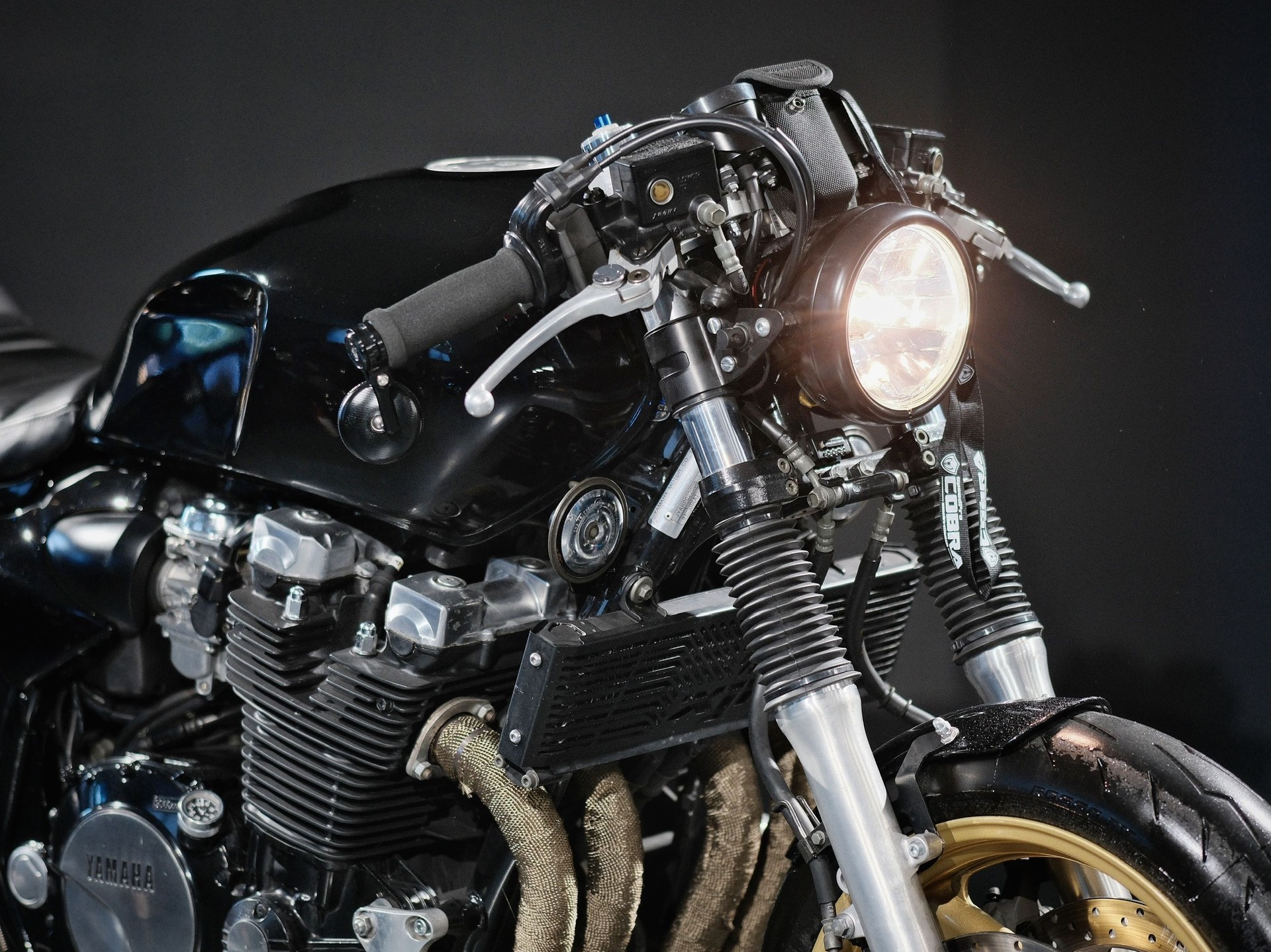YAMAHA XJR 1300 SP-image-9