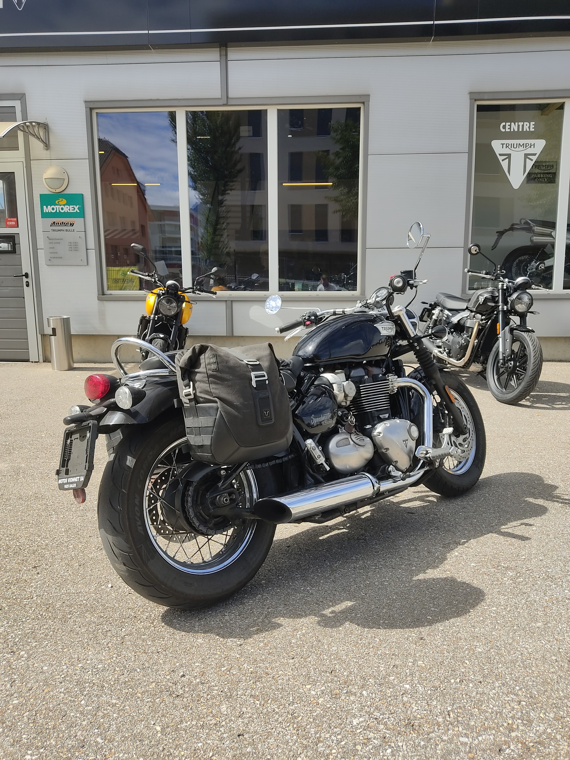 TRIUMPH Bonneville 1200 Speedmaster ABS-showroom-element-2