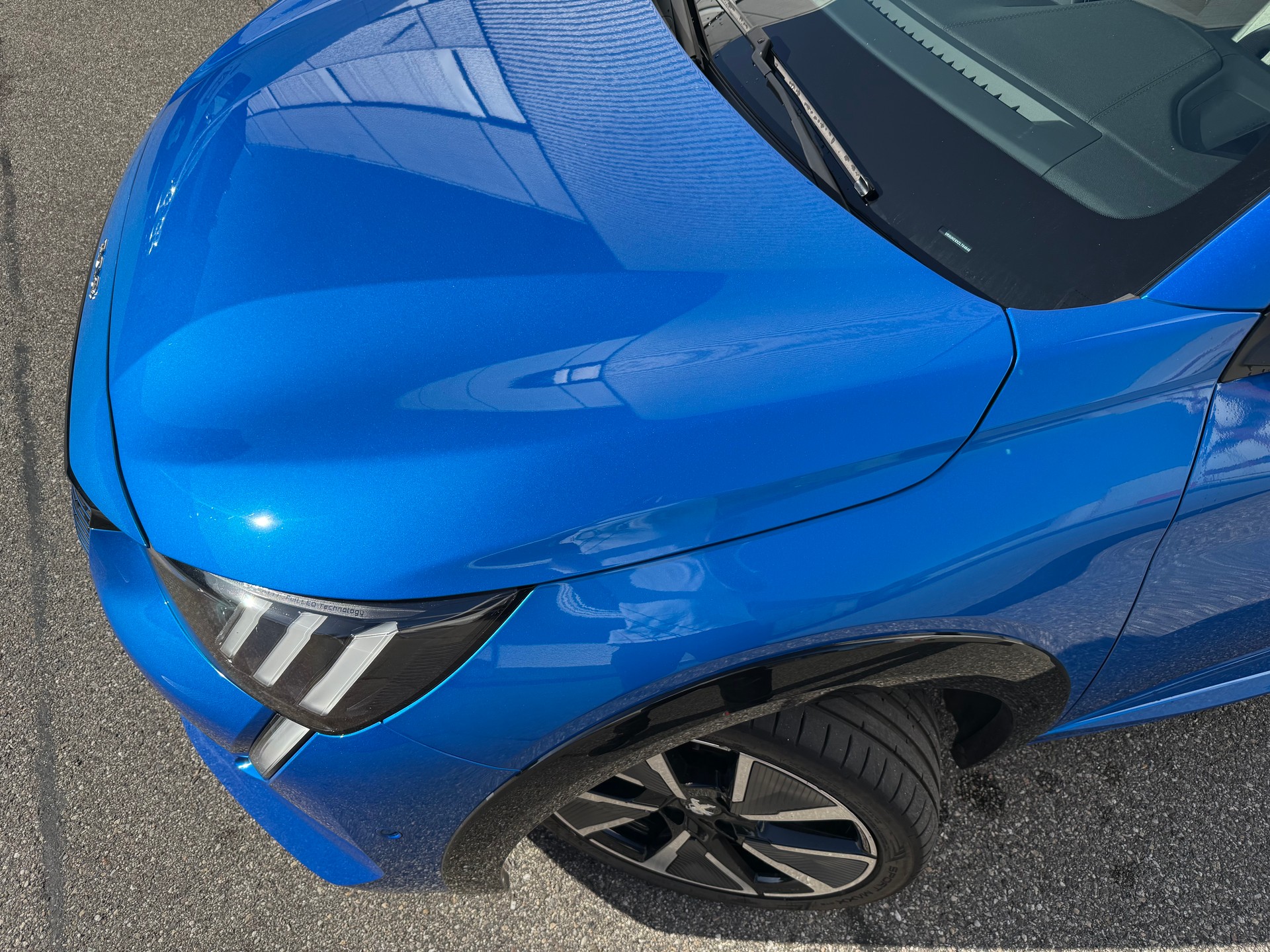 PEUGEOT 208 Elektrik GT (e-208)-showroom-element-2