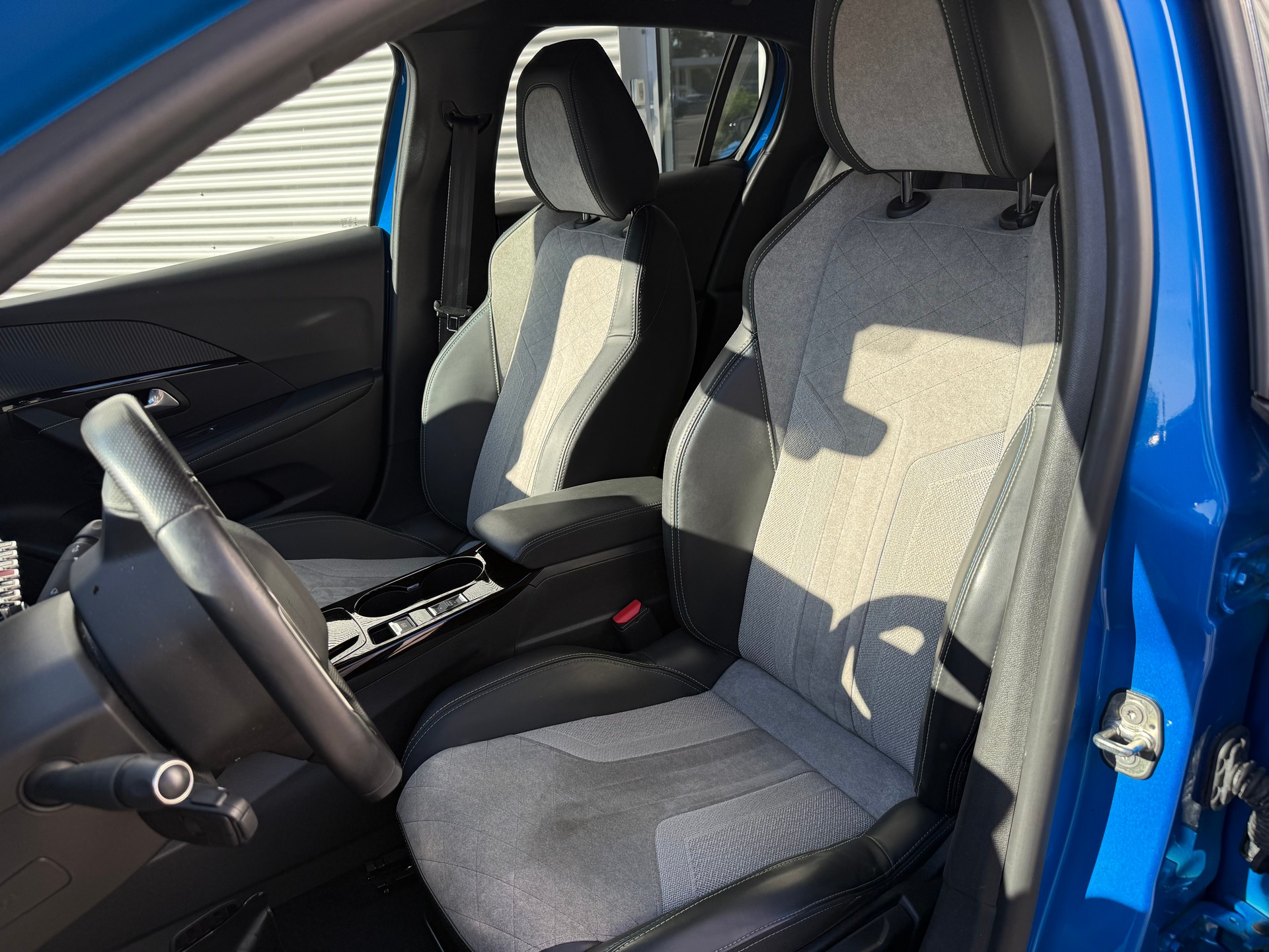 PEUGEOT 208 Elektrik GT (e-208)-image-5