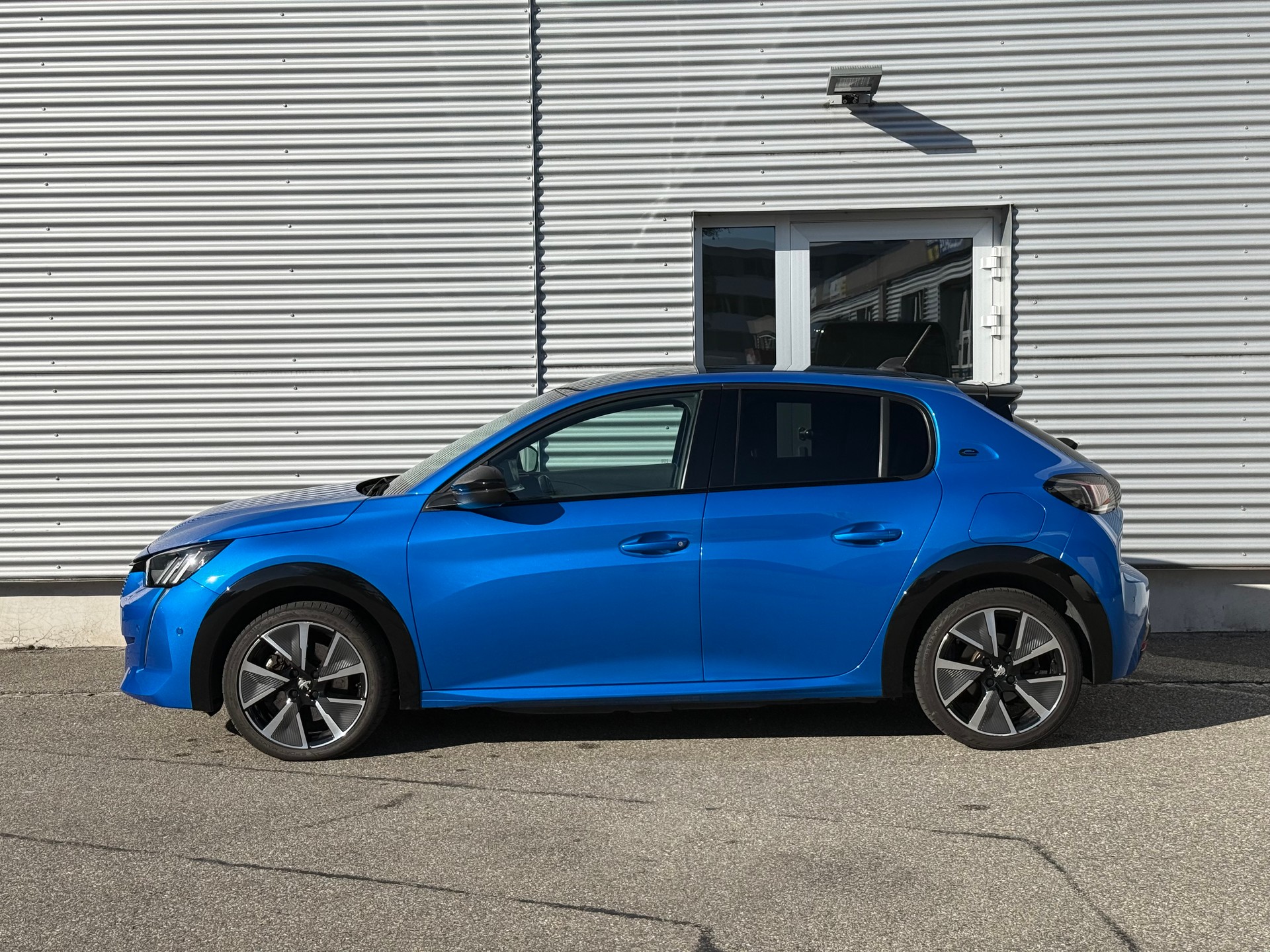 PEUGEOT 208 Elektrik GT (e-208)-image-4