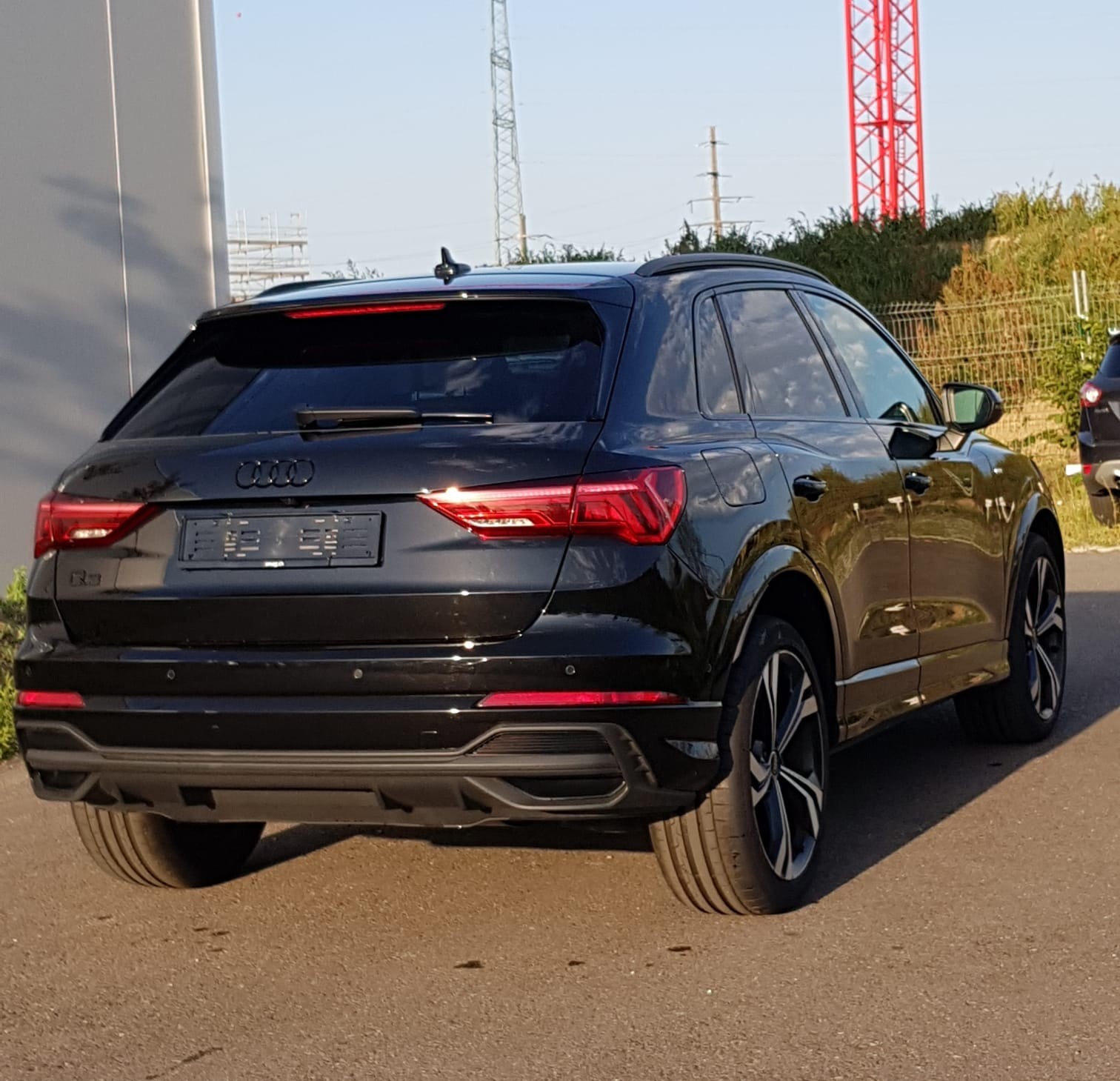 AUDI Q3 Sportback 35 TFSI Attraction S-tronic Leasing Finanzierung möglich-image-3