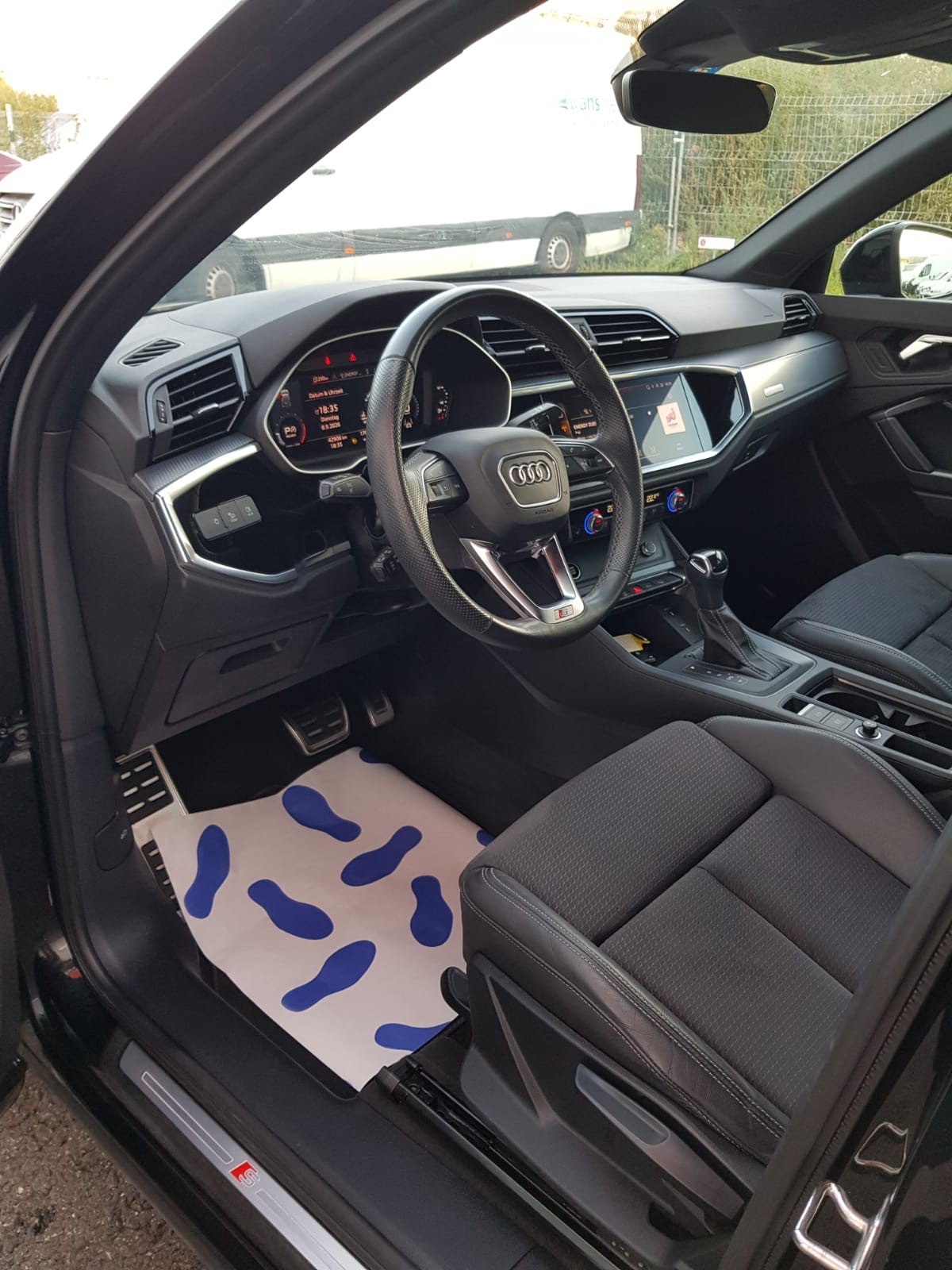 AUDI Q3 Sportback 35 TFSI Attraction S-tronic Leasing Finanzierung möglich-image-7