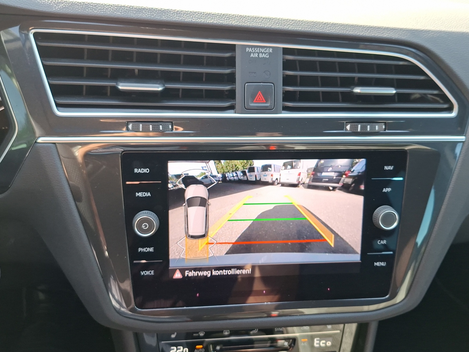 VW Tiguan 1.4TSI PHEV Selection DSG-image-16