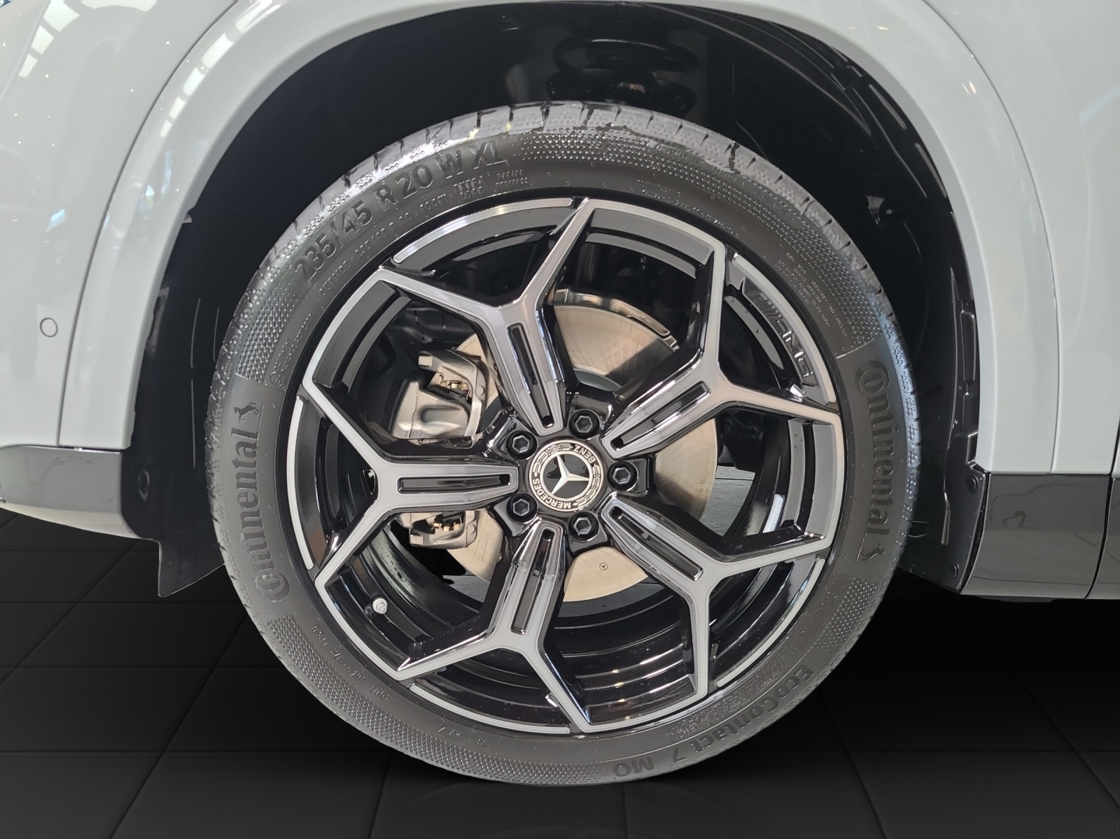 MERCEDES-BENZ GLB 220 4M X248-image-1
