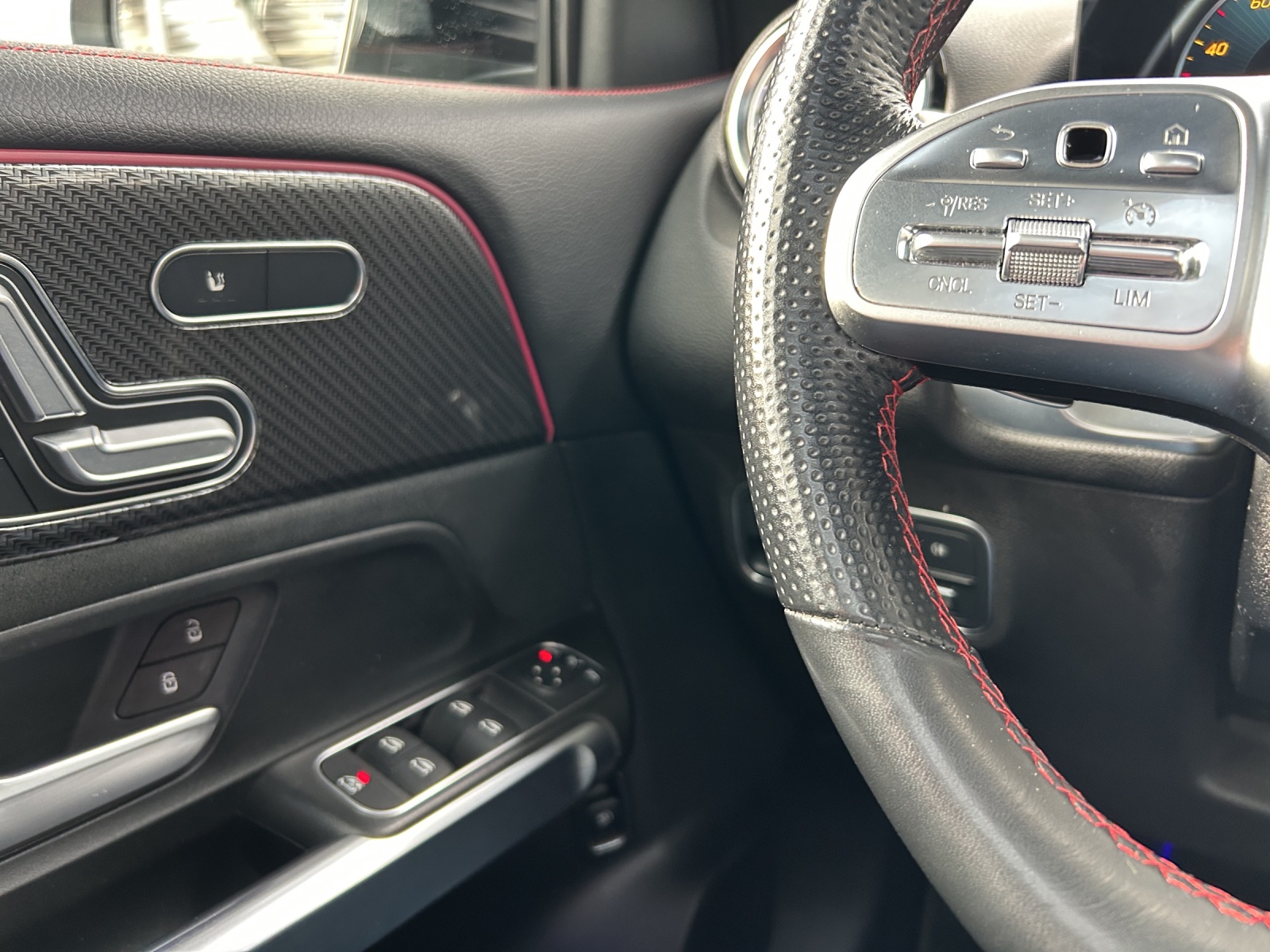 MERCEDES-BENZ GLB 220 d 4Matic AMG Line 8G-Tronic-image-12