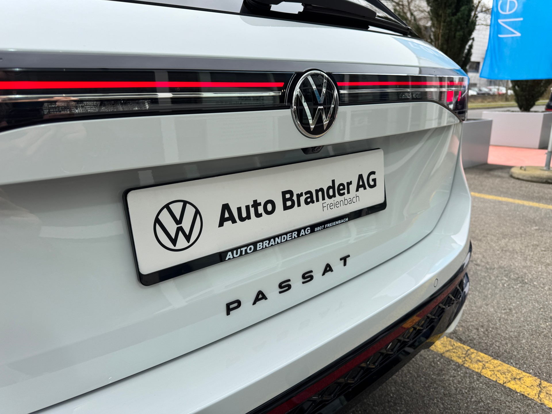 VW Passat Variant 1.5 TSI evo2 Plug-In- Hybrid R-Line DSG-image-28