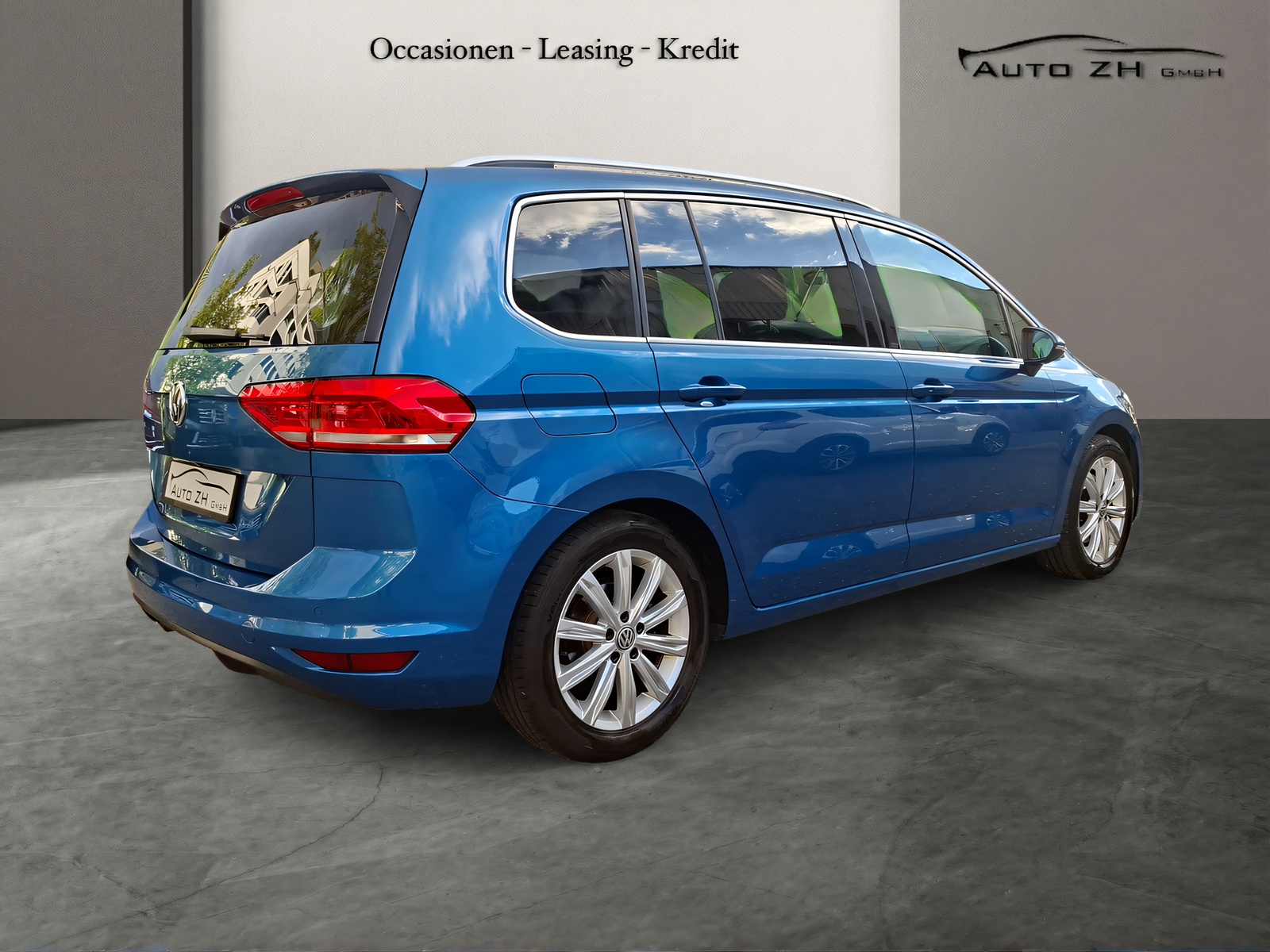 VW Touran 2.0 TDI BlueMotion Technology Highline DSG-image-3