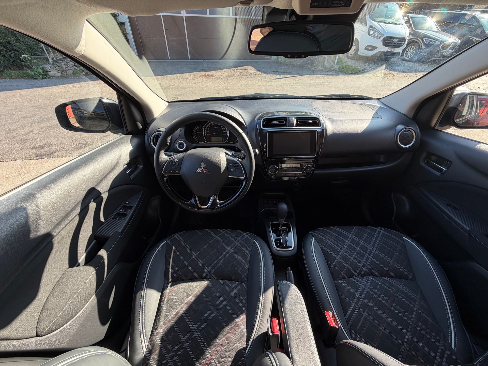 MITSUBISHI Space Star 1.2 CVT Intense+-image-14