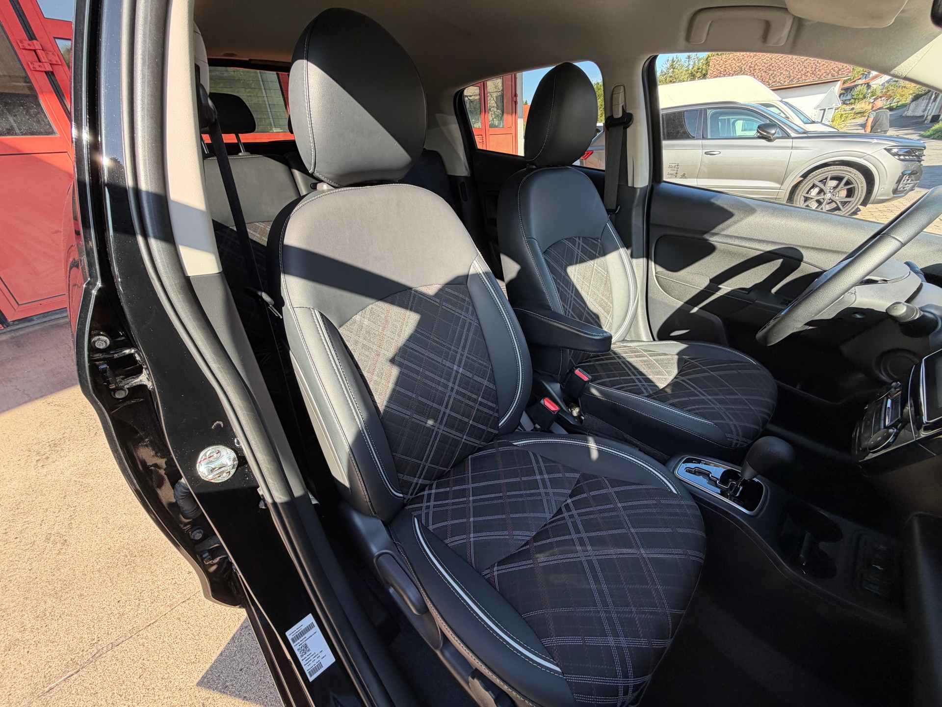 MITSUBISHI Space Star 1.2 CVT Intense+-image-9