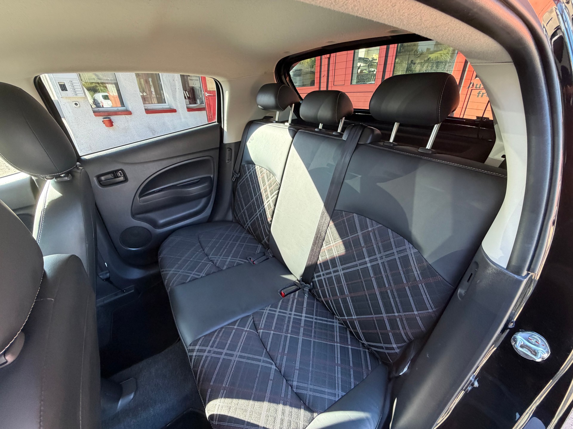 MITSUBISHI Space Star 1.2 CVT Intense+-image-12