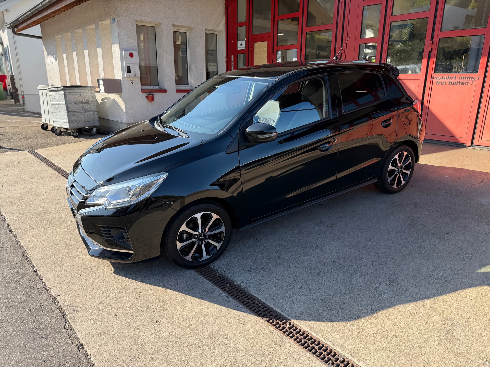 MITSUBISHI Space Star 1.2 CVT Intense+-image-1