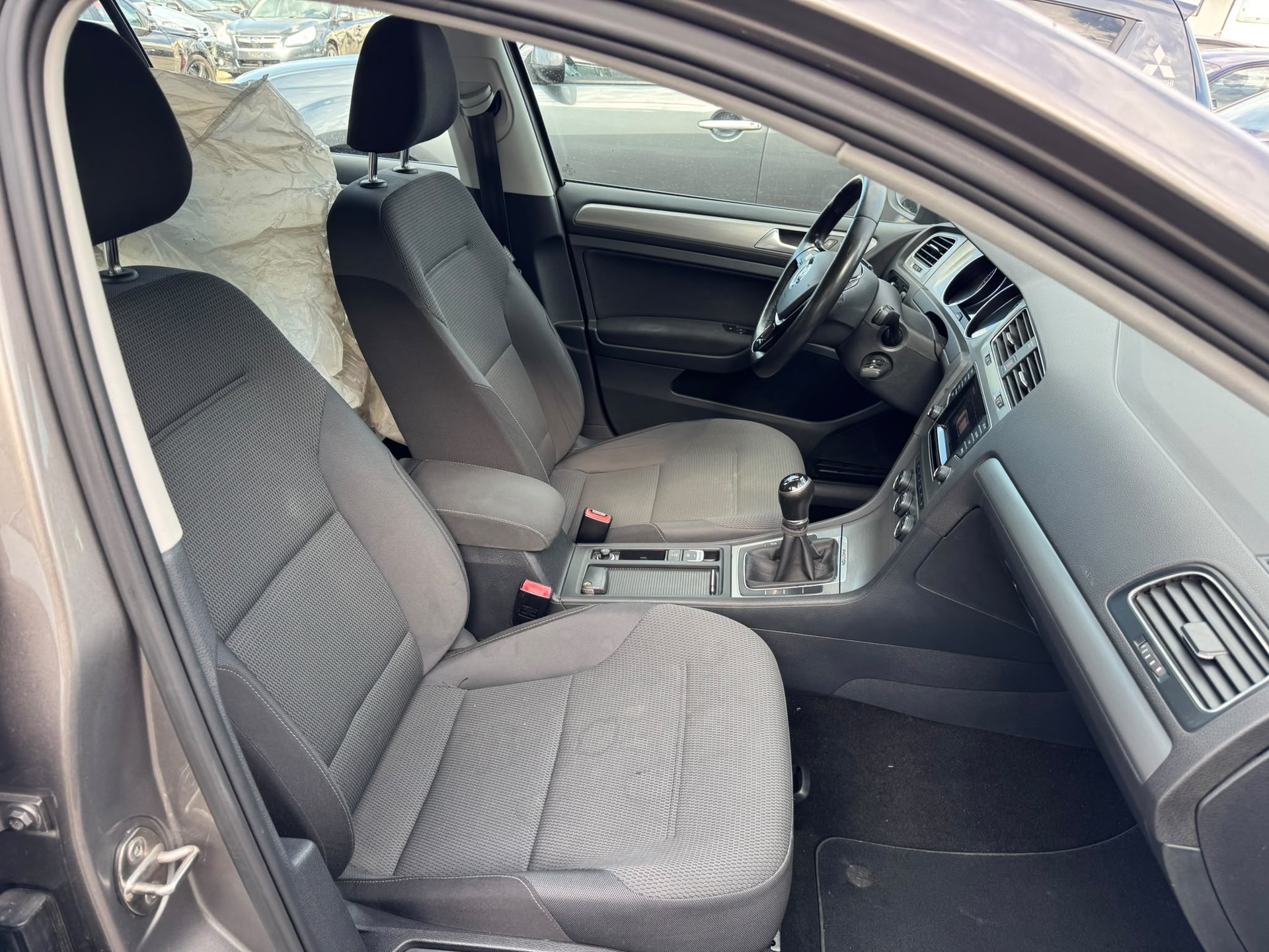 VW Golf 1.6 TDI Comfortline 4Motion-image-7