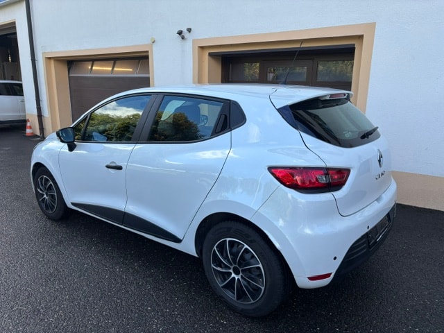 RENAULT Clio 1.2 16V Life-image-1