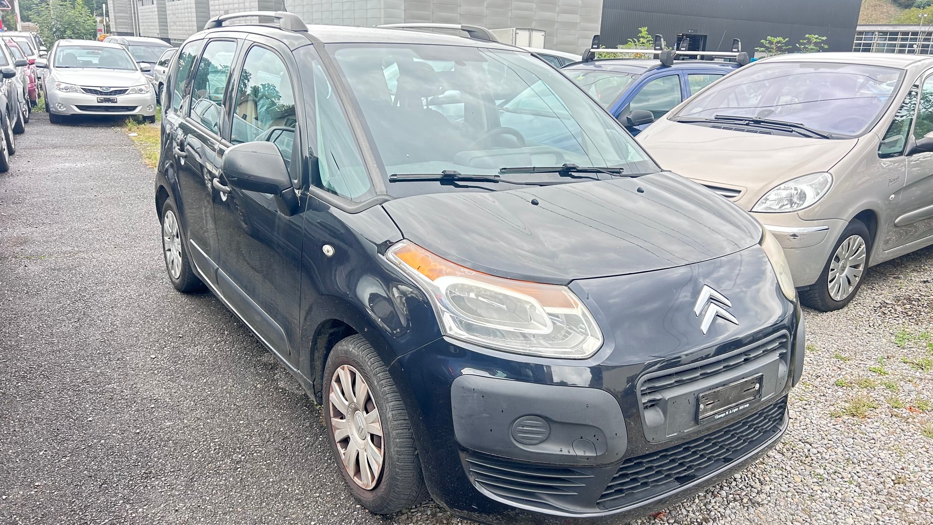 CITROEN C3 Picasso 1.4i 16V Chic (SX)-image-2