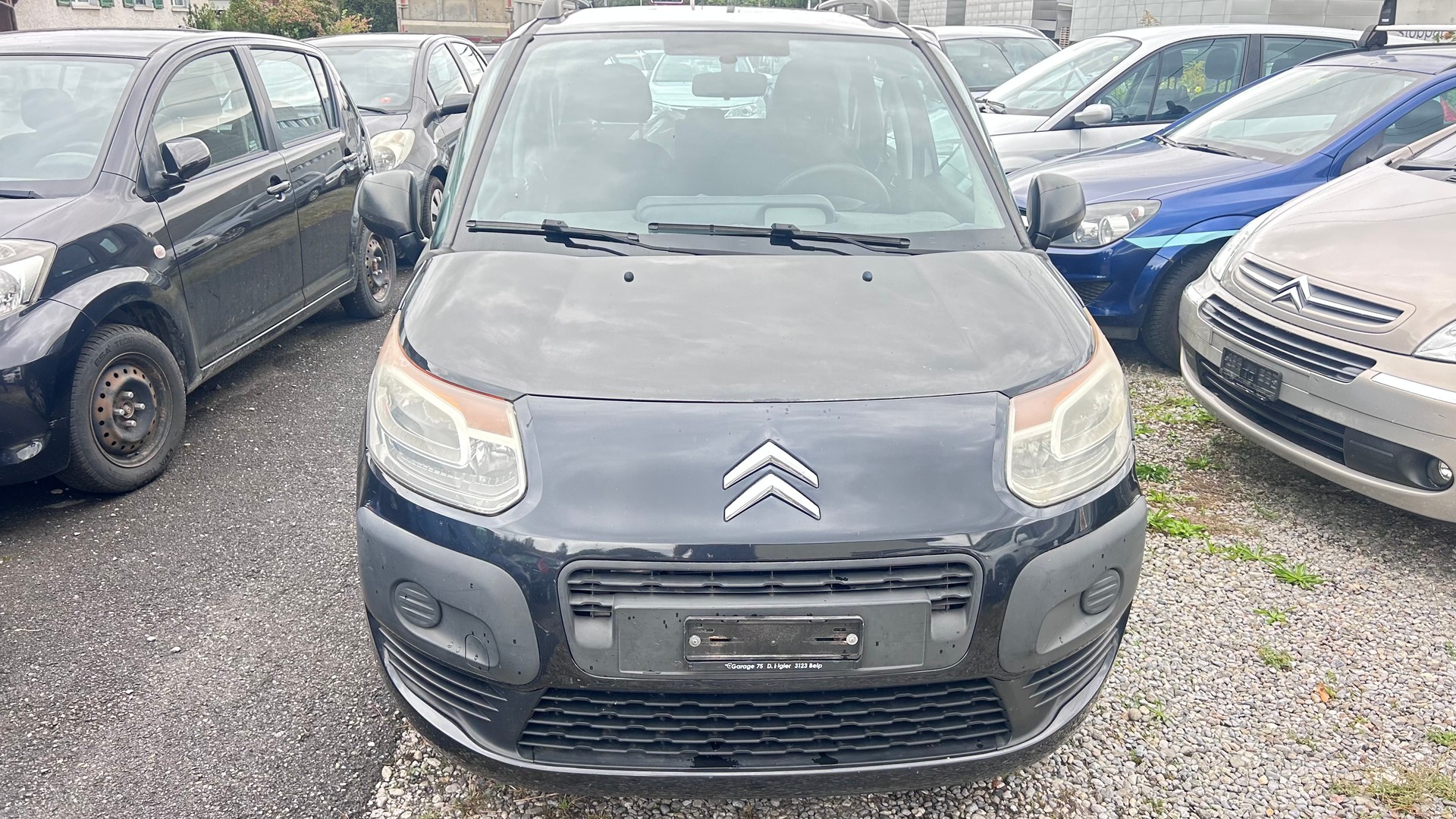 CITROEN C3 Picasso 1.4i 16V Chic (SX)-image-1