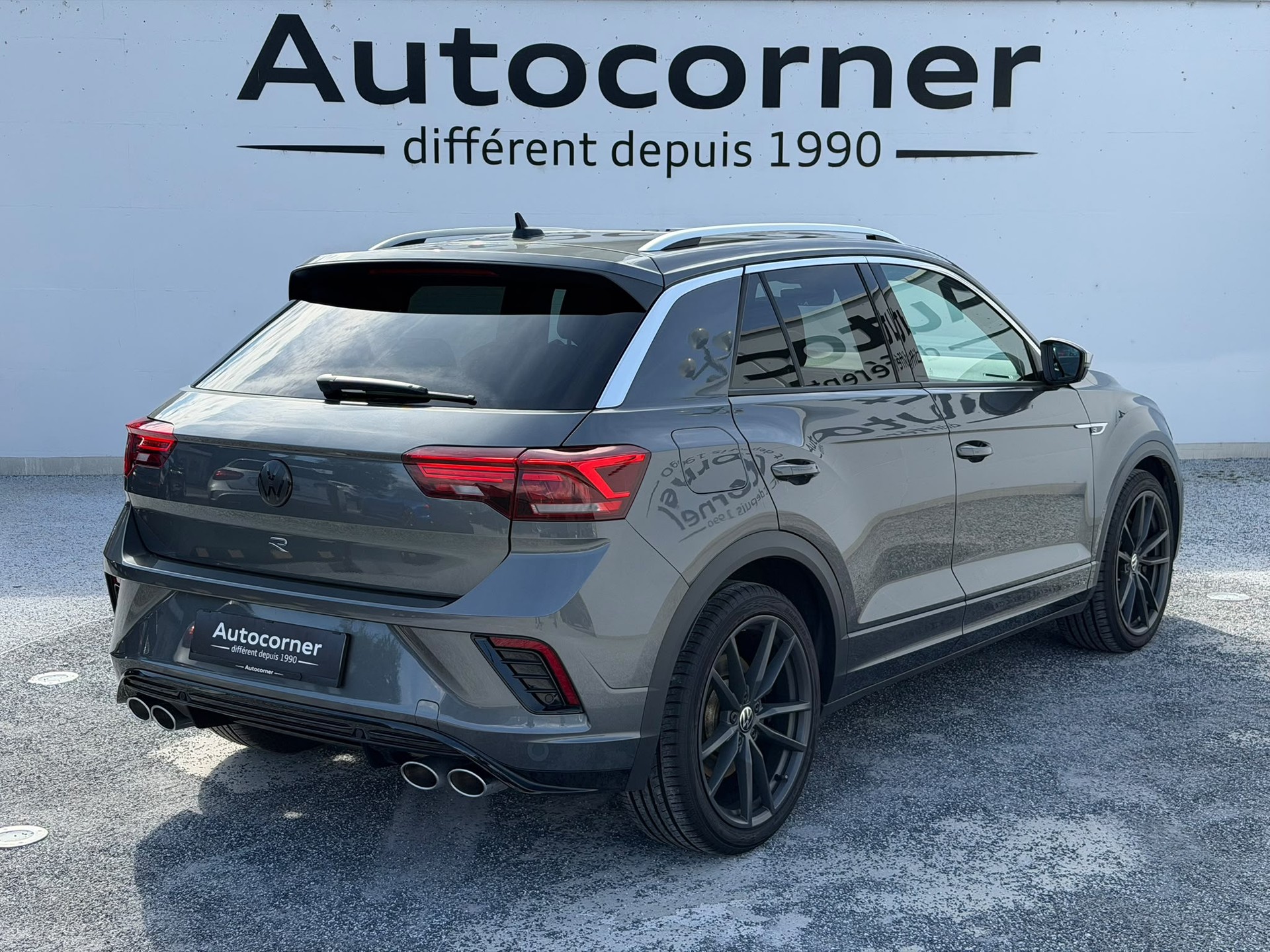 VW T-Roc 2.0 TSI R DSG 4Motion-image-1