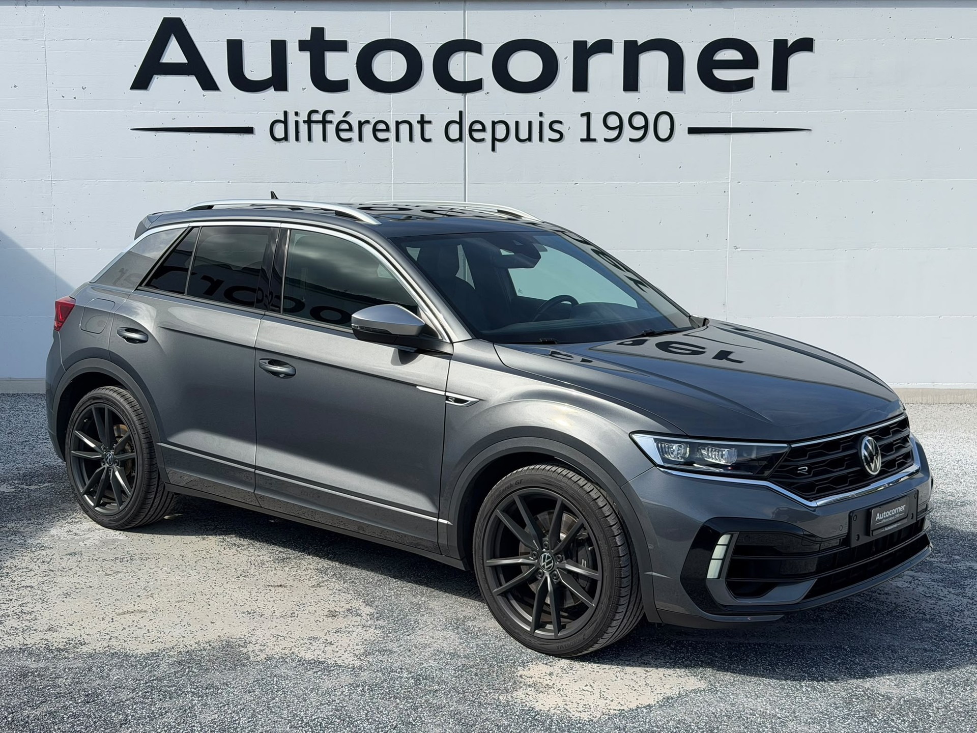 VW T-Roc 2.0 TSI R DSG 4Motion-image-2