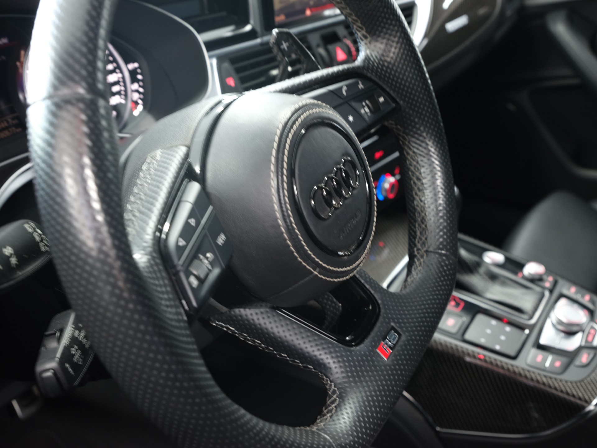 AUDI RS6 Avant 4.0 TFSI V8 quattro Tiptronic *ABT* *RS Performance* *Rückfahrkamera*-image-23