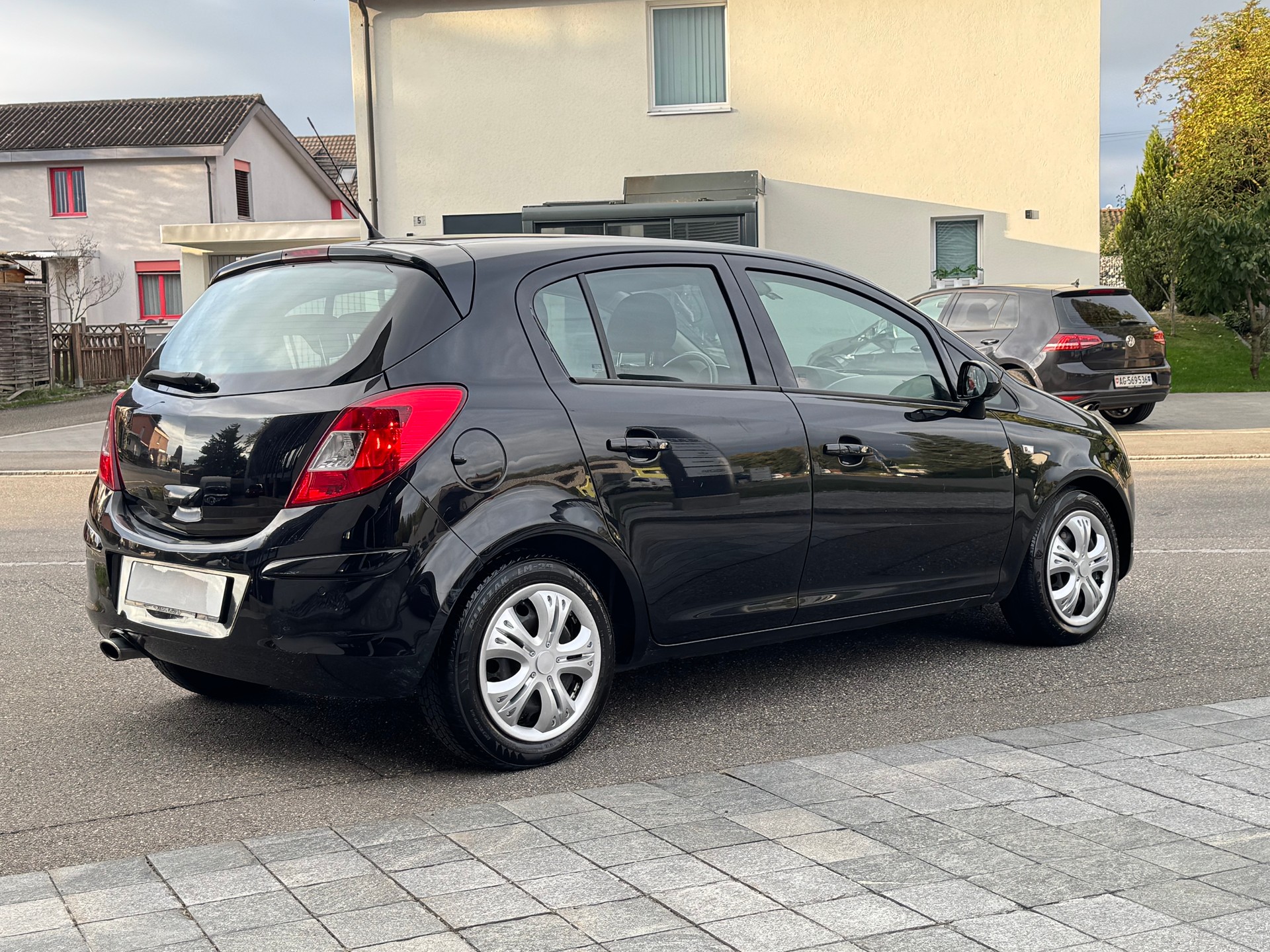 OPEL Corsa 1.4 TP Enjoy-image-4
