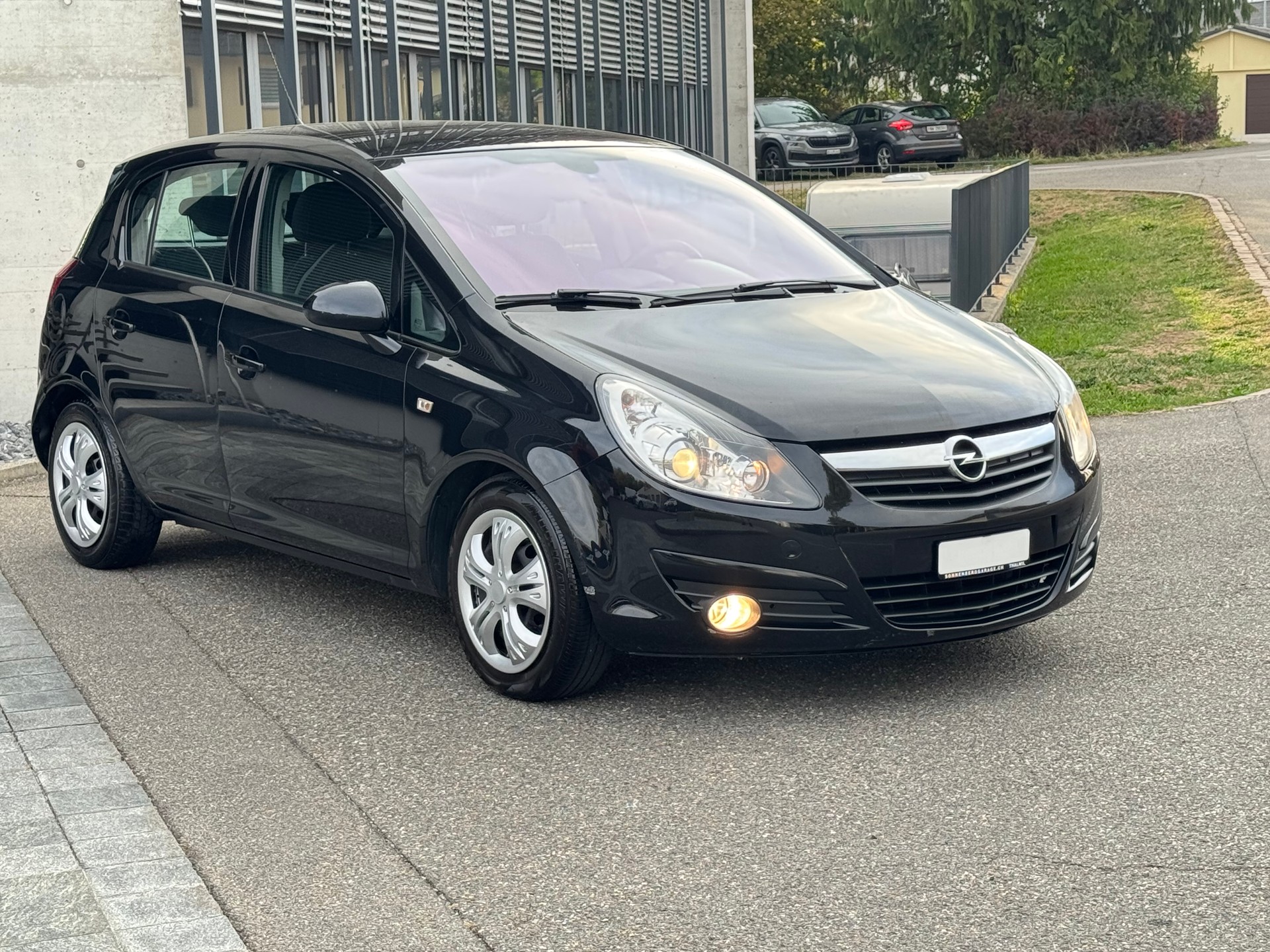 OPEL Corsa 1.4 TP Enjoy-image-1