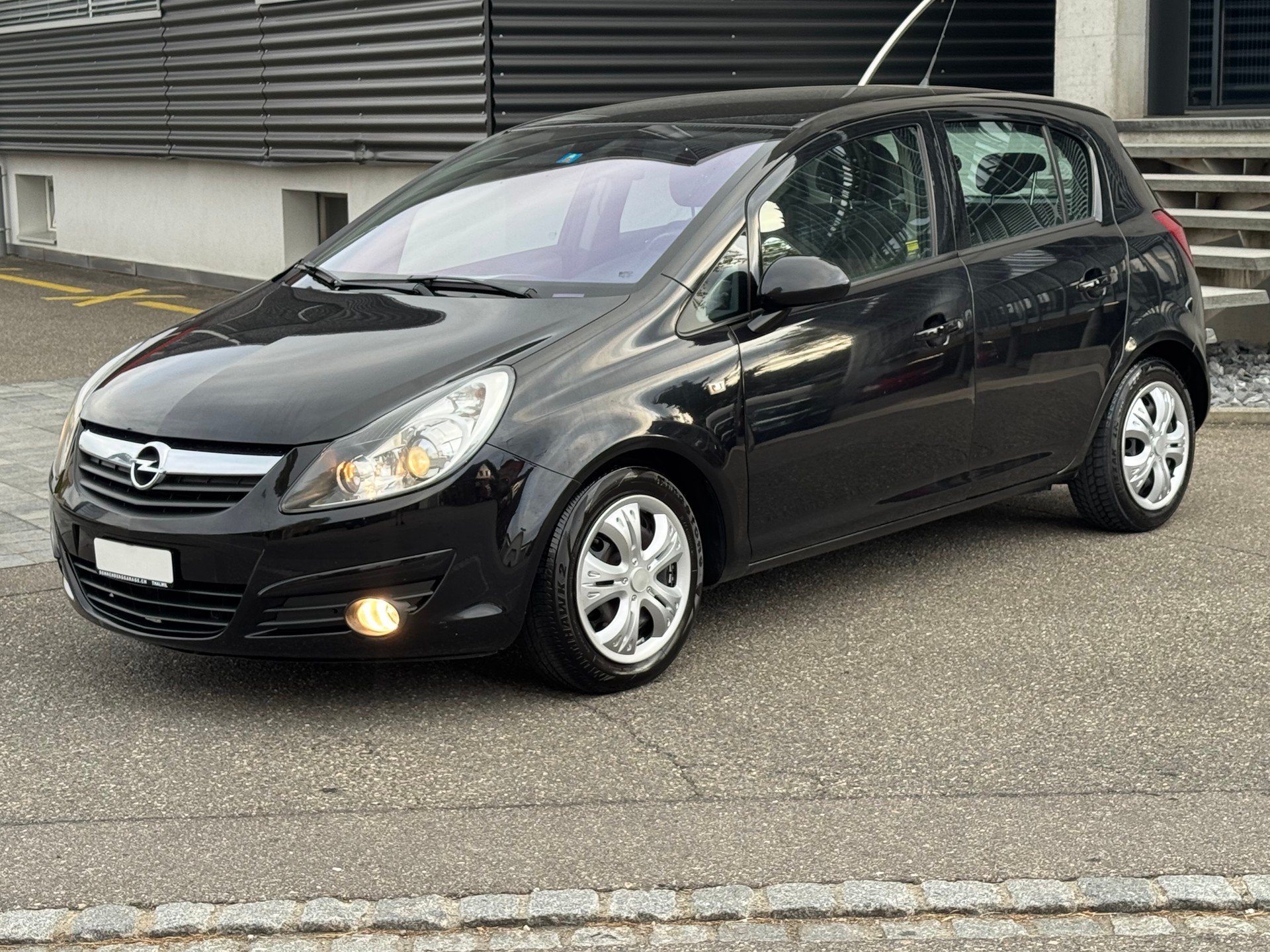 OPEL Corsa 1.4 TP Enjoy-image-0