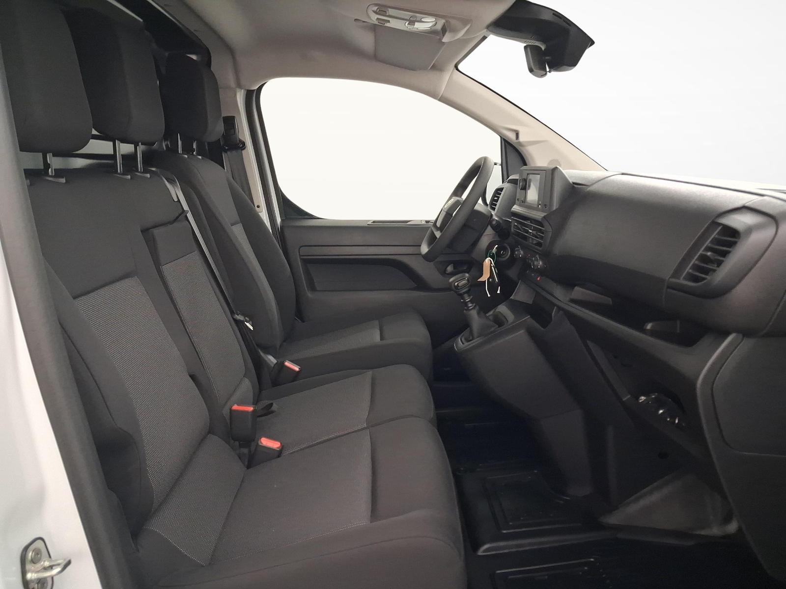 TOYOTA PROACE Van L1 1.5 D Active-image-9