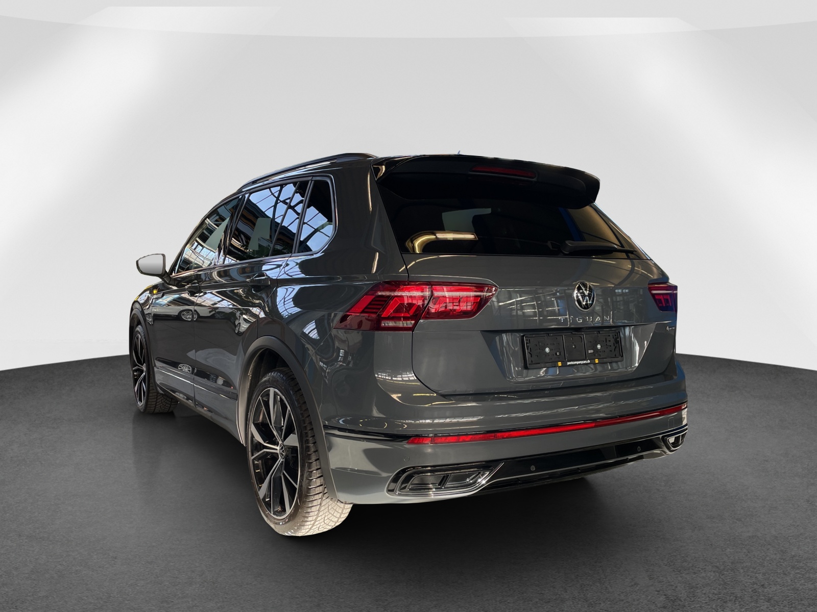 VW Tiguan 2.0 TDI SCR R-Line DSG-image-3