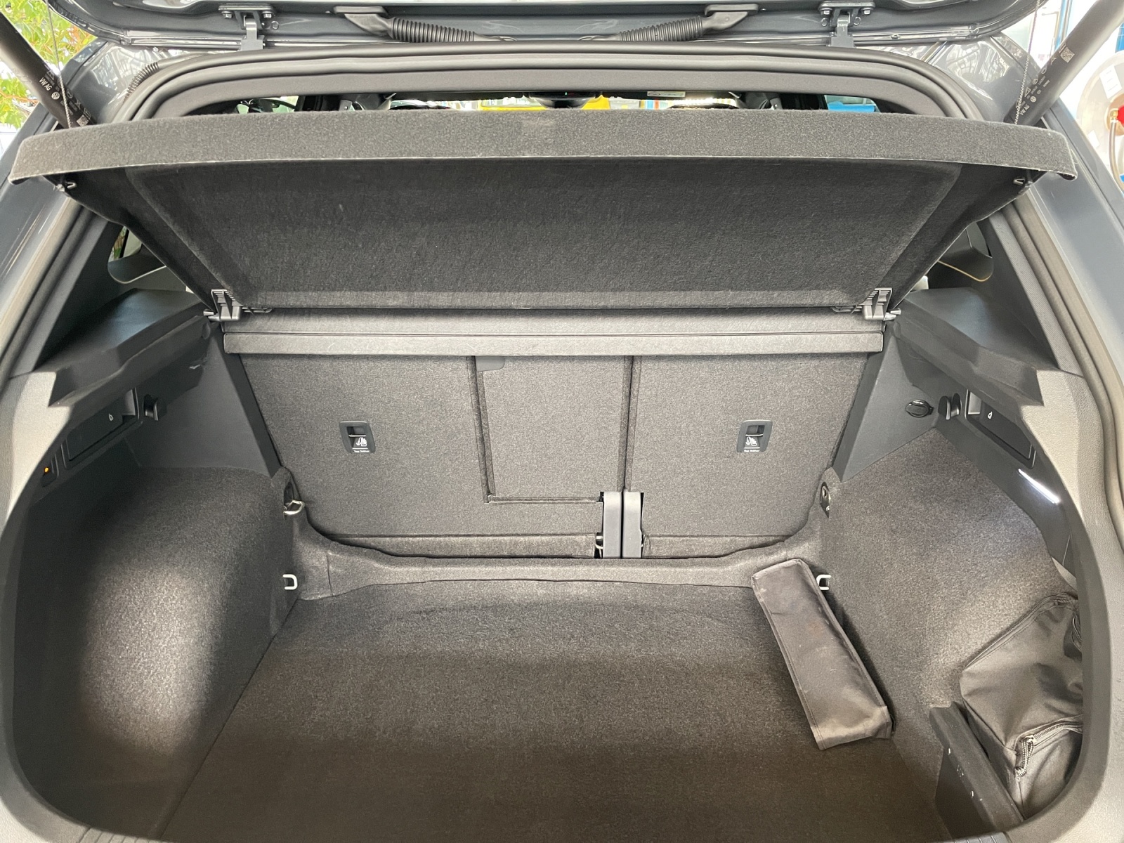 VW Tiguan 2.0 TDI SCR R-Line DSG-image-10