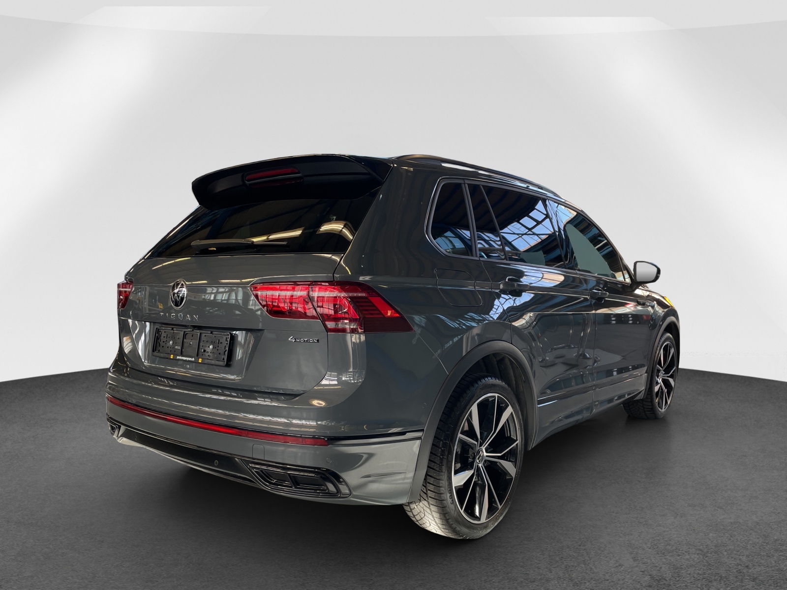 VW Tiguan 2.0 TDI SCR R-Line DSG-image-5