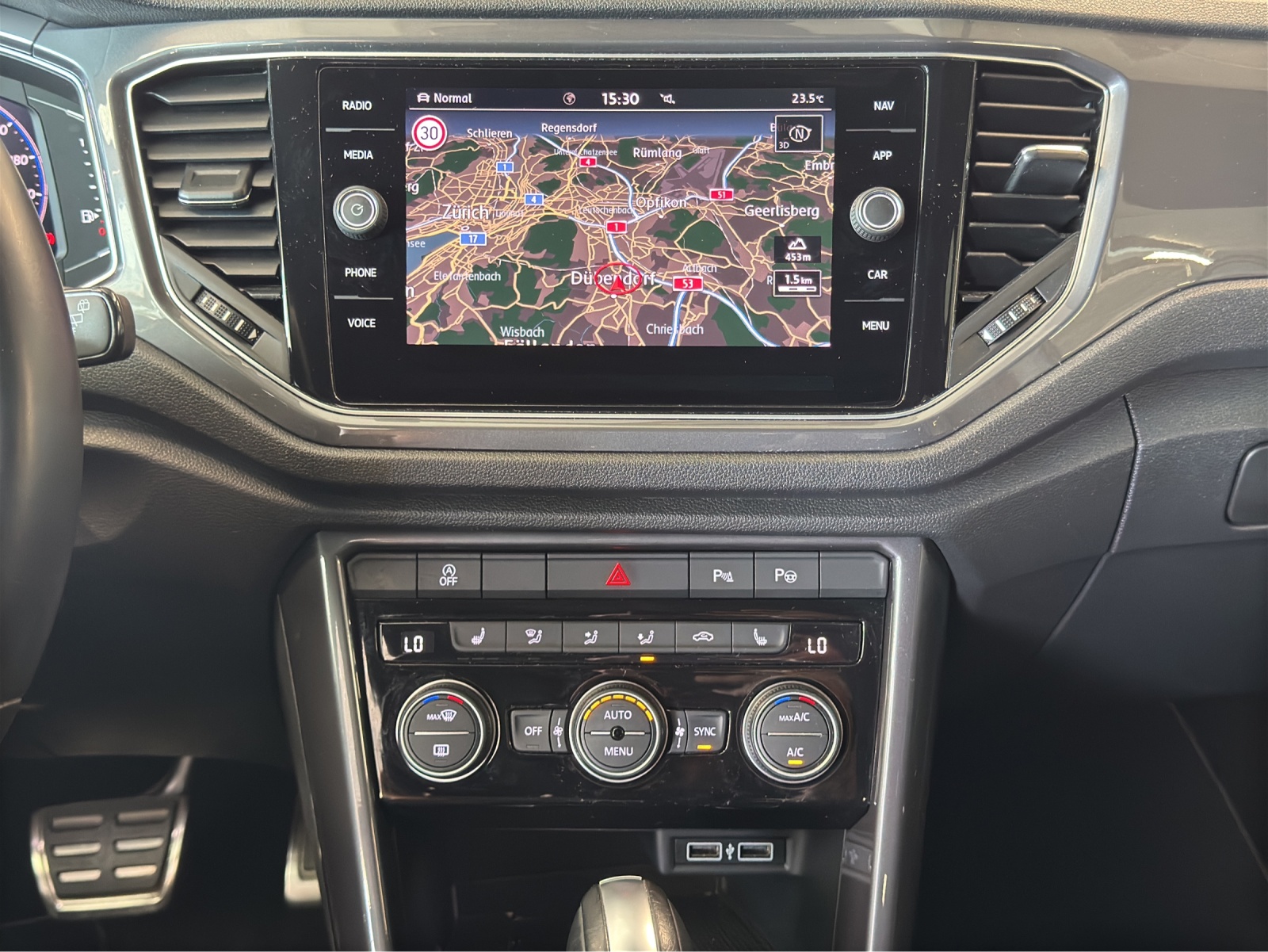 VW T-Roc 2.0 TSI Sport DSG 4Motion-image-10