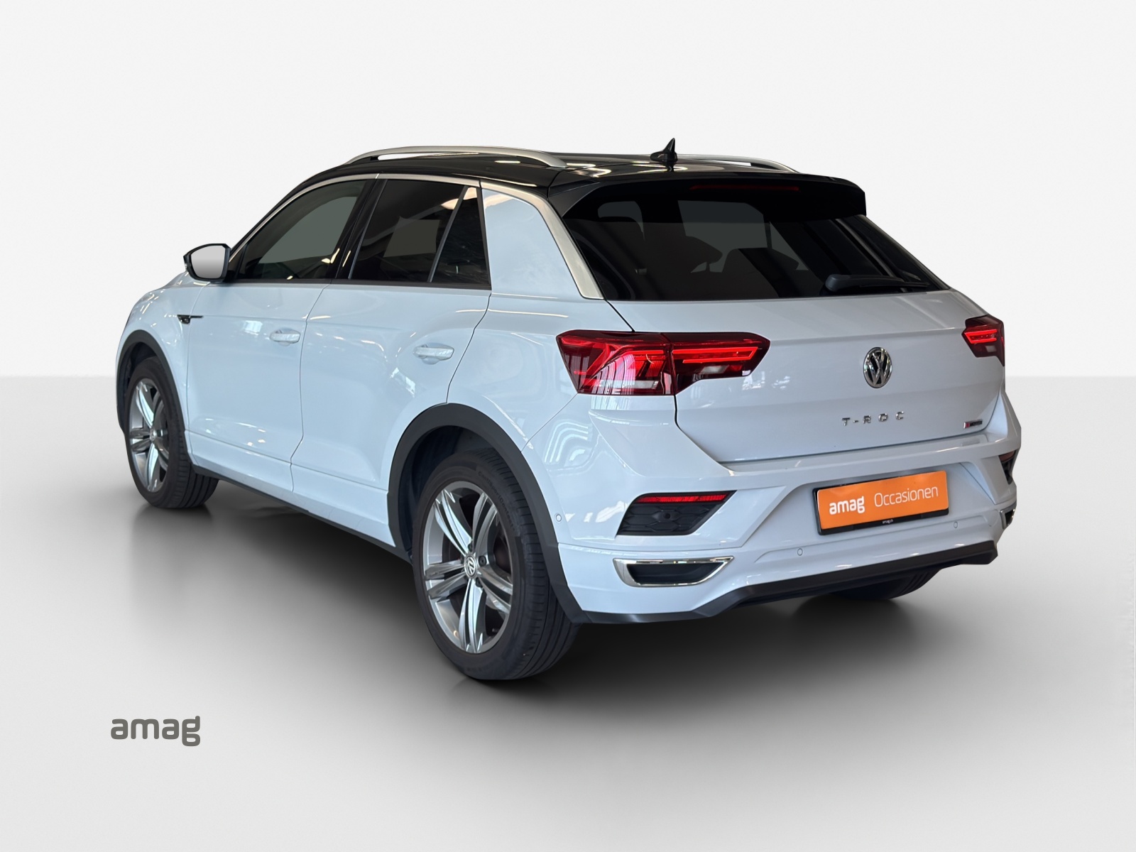 VW T-Roc 2.0 TSI Sport DSG 4Motion-image-2