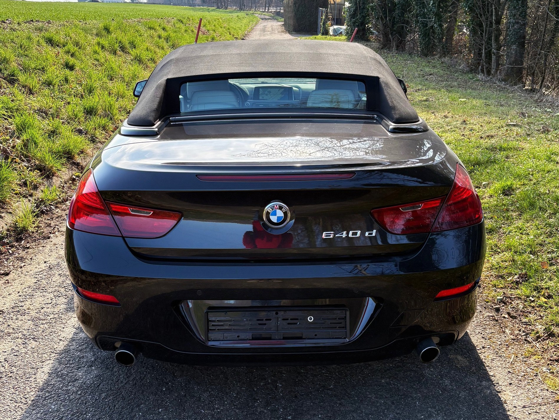 BMW 640d Cabrio-image-5