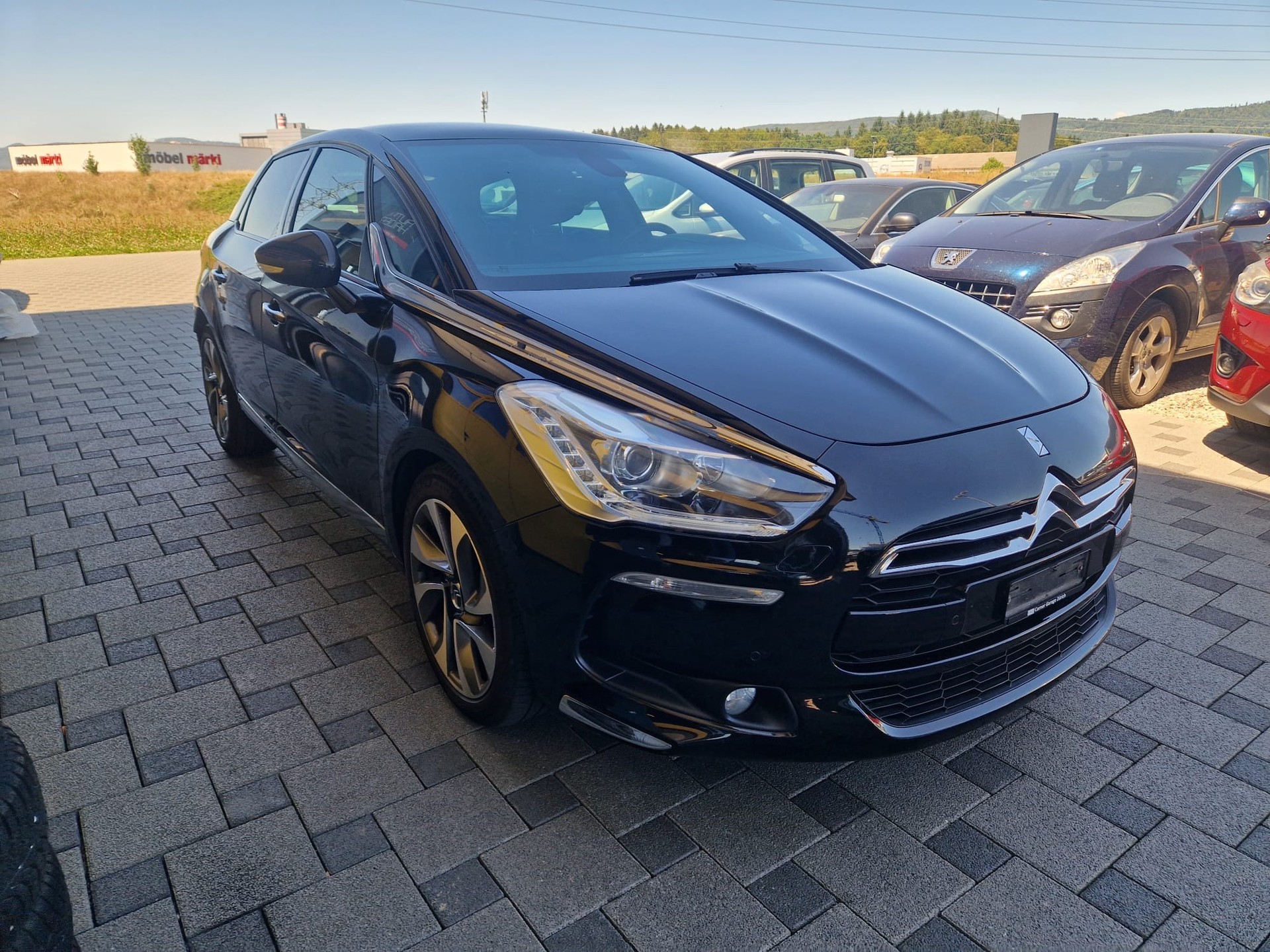 DS AUTOMOBILES DS5 2.0 HDi SO Chic Automatic-image-2
