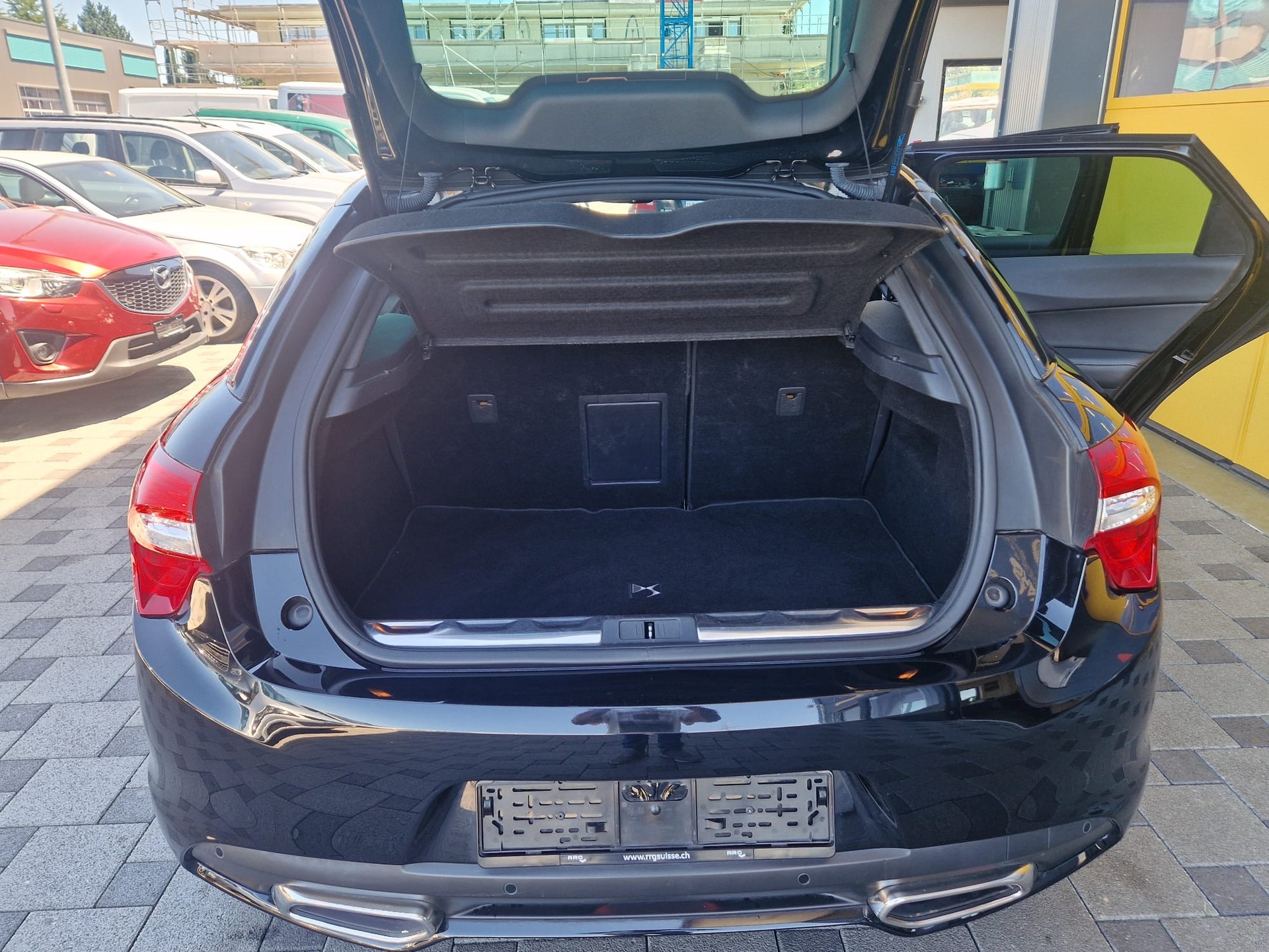 DS AUTOMOBILES DS5 2.0 HDi SO Chic Automatic-image-11