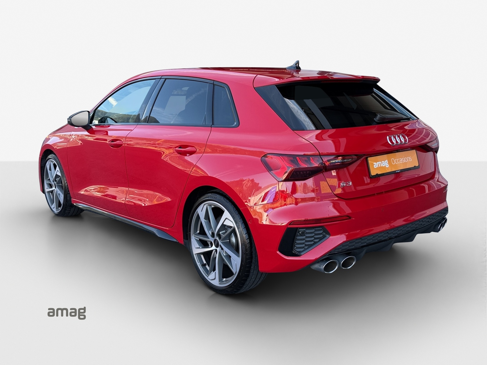 AUDI S3 Sportback 2.0 TFSI quattro S-tronic-image-2