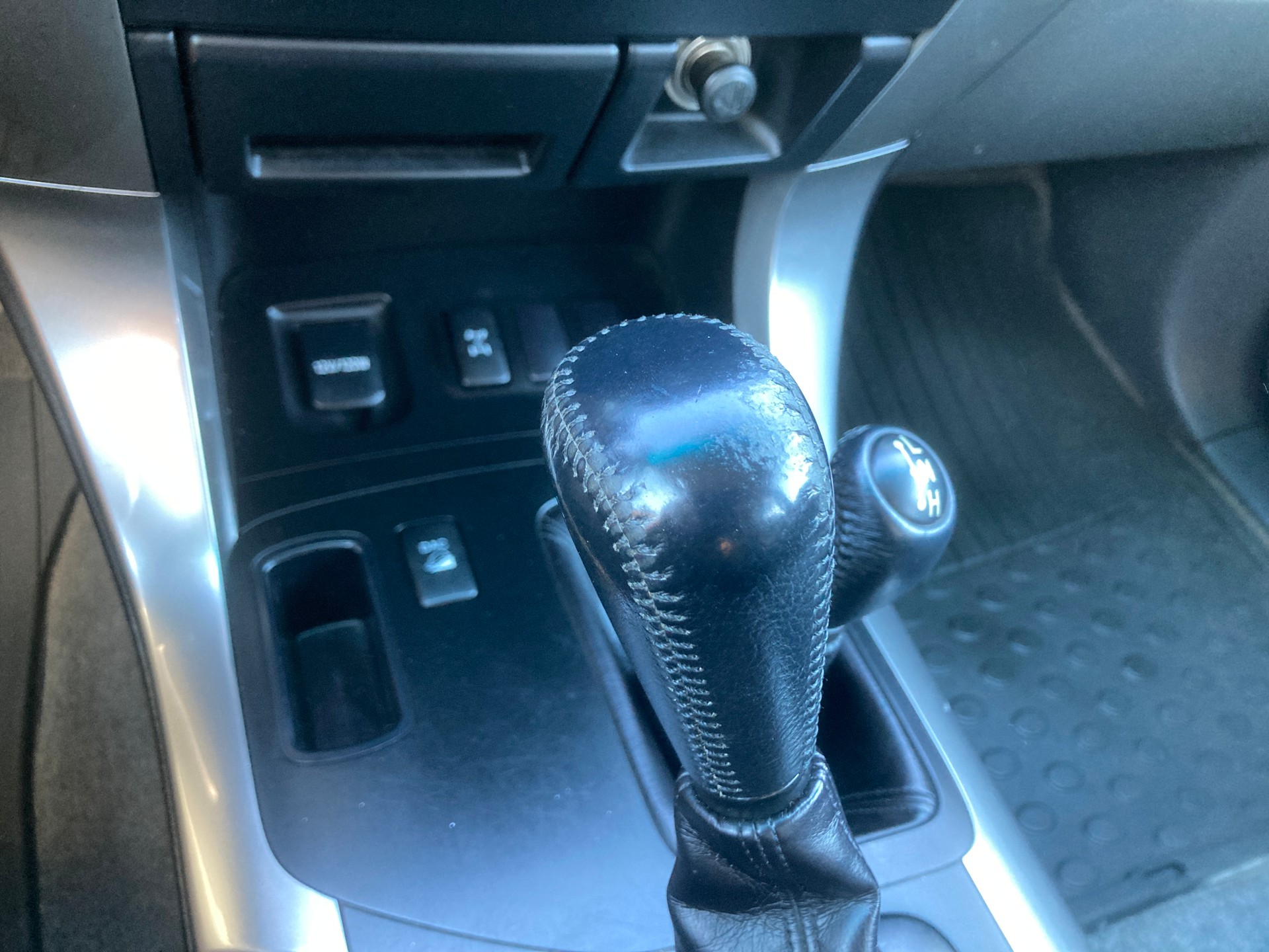 TOYOTA Land Cruiser 3.0 TD Linea Terra mit 3.5t Anhängelast-image-11