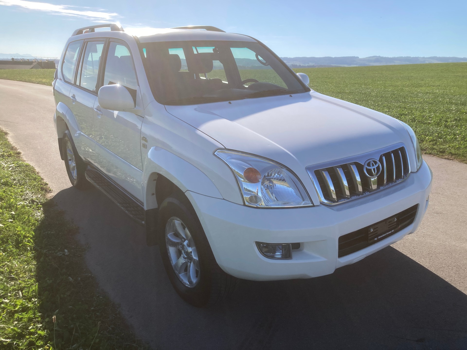 TOYOTA Land Cruiser 3.0 TD Linea Terra mit 3.5t Anhängelast-image-1