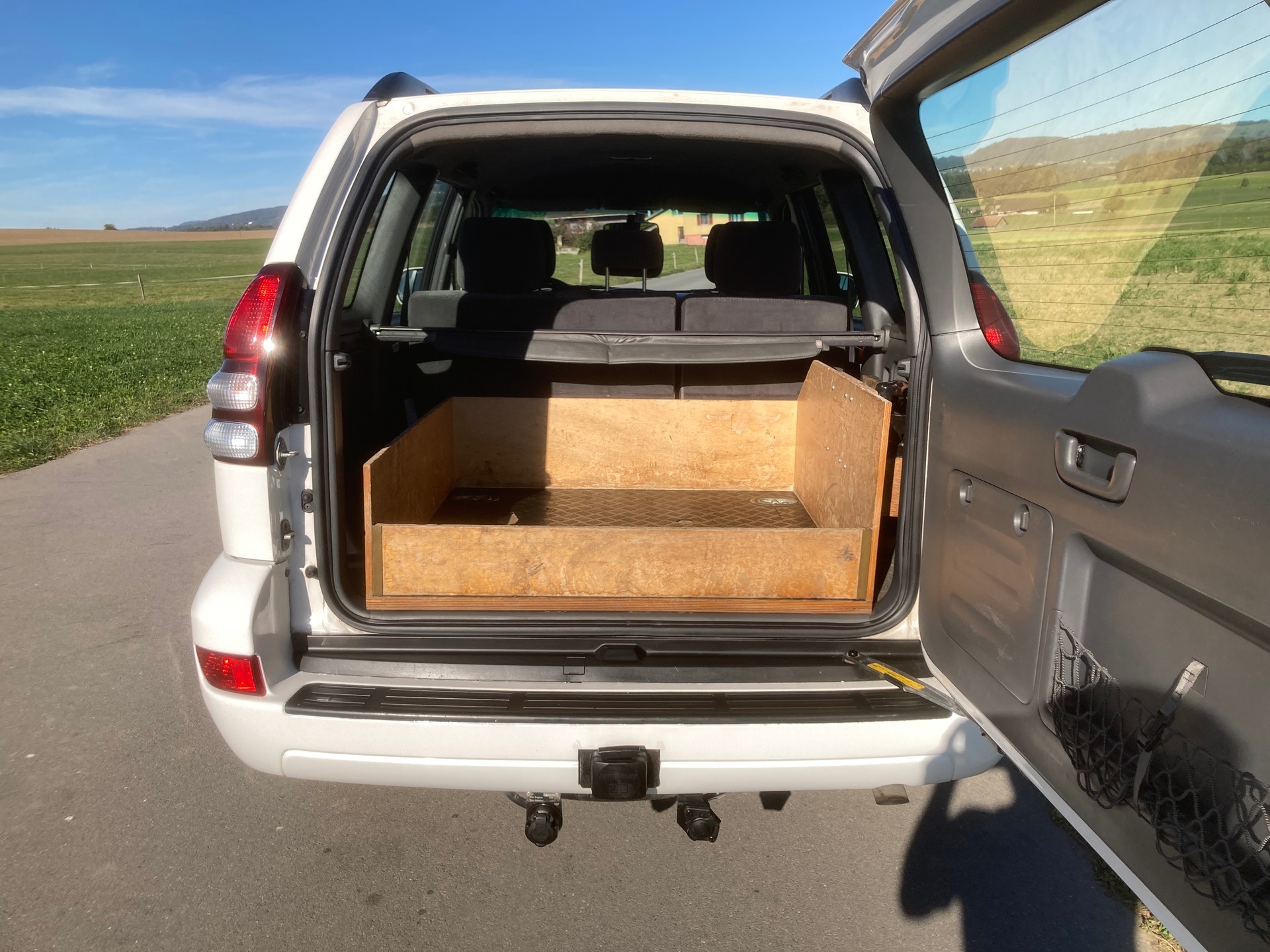 TOYOTA Land Cruiser 3.0 TD Linea Terra mit 3.5t Anhängelast-image-5