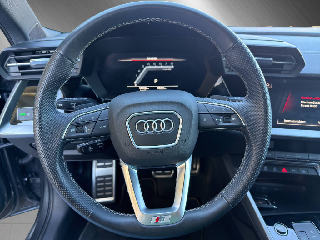 AUDI A3 Sportback 2.0 40 TFSI S Line quattro S-Tronic-image-9